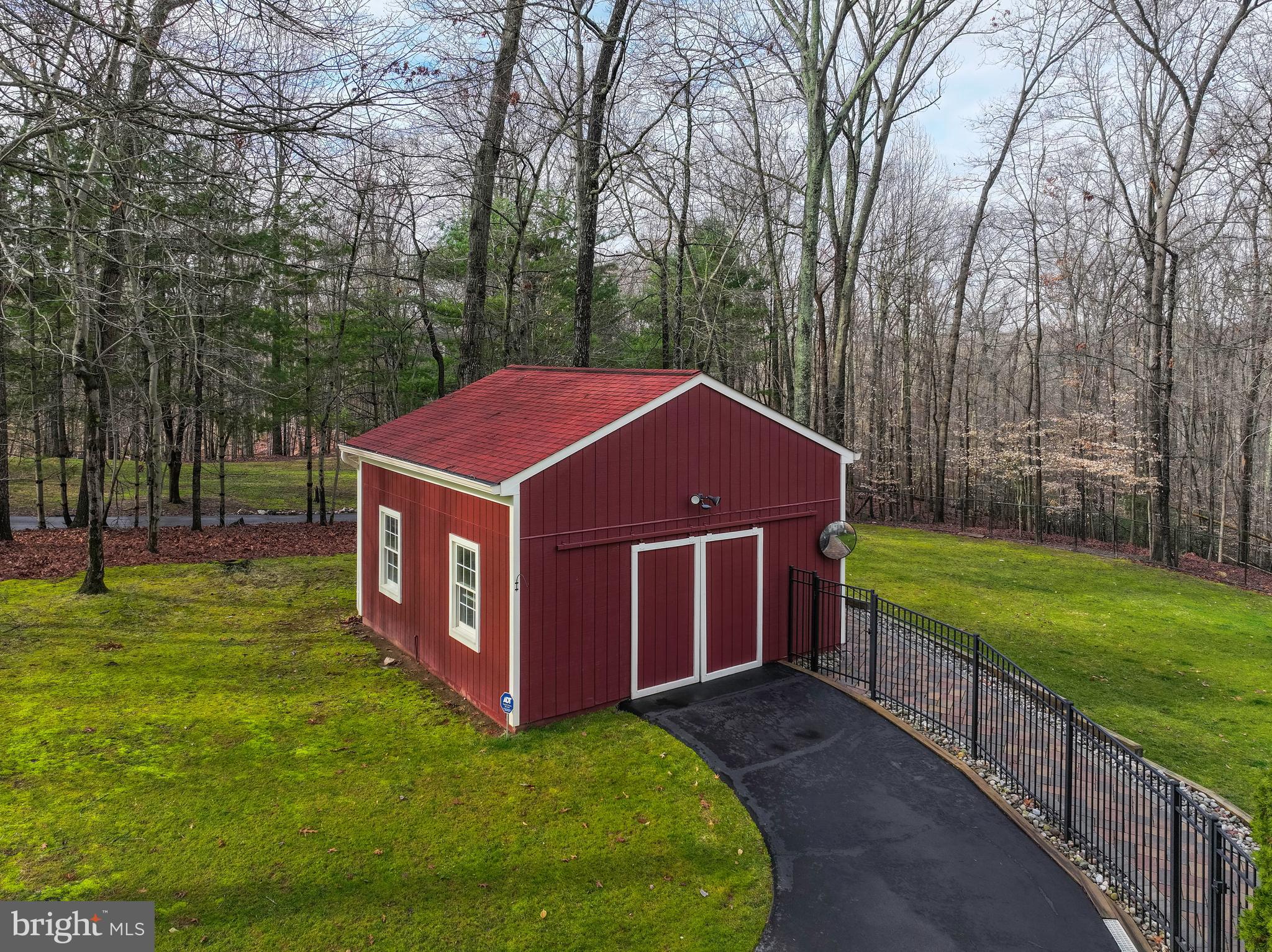 CLIFTON MEADOWS - Residential