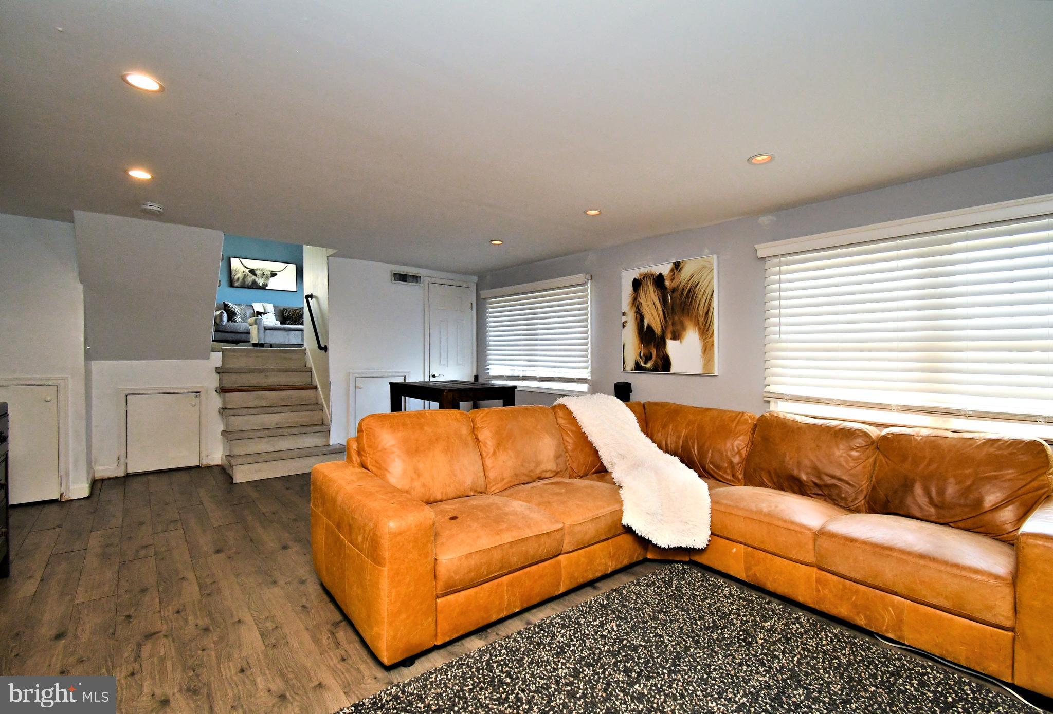 PENNSBURY HGTS - Residential