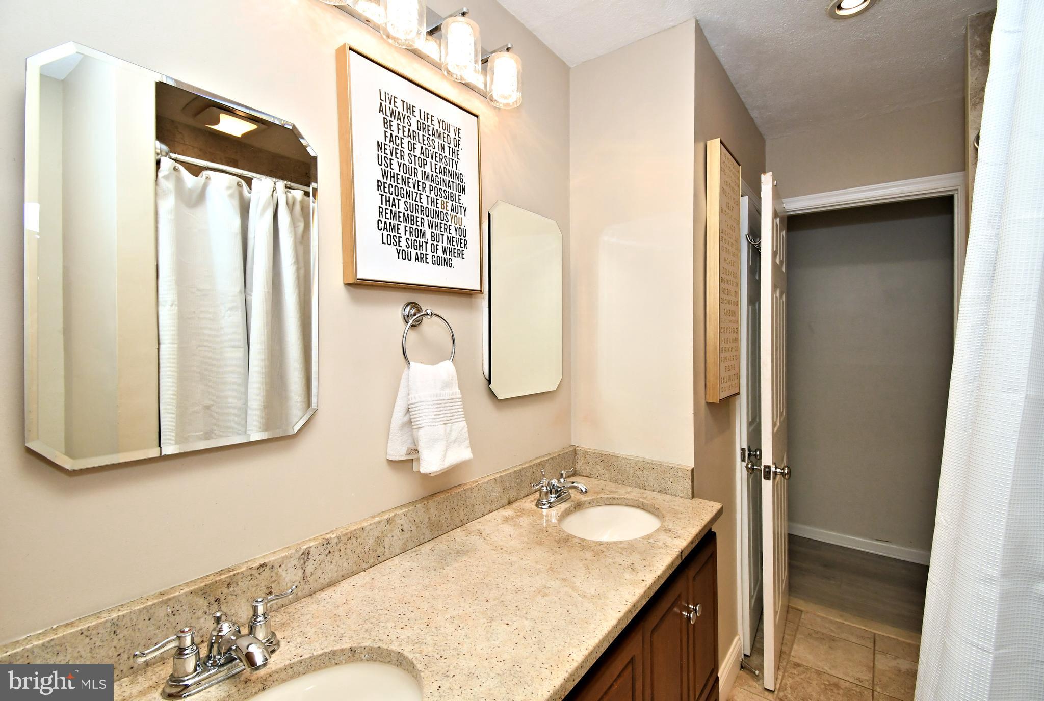 PENNSBURY HGTS - Residential