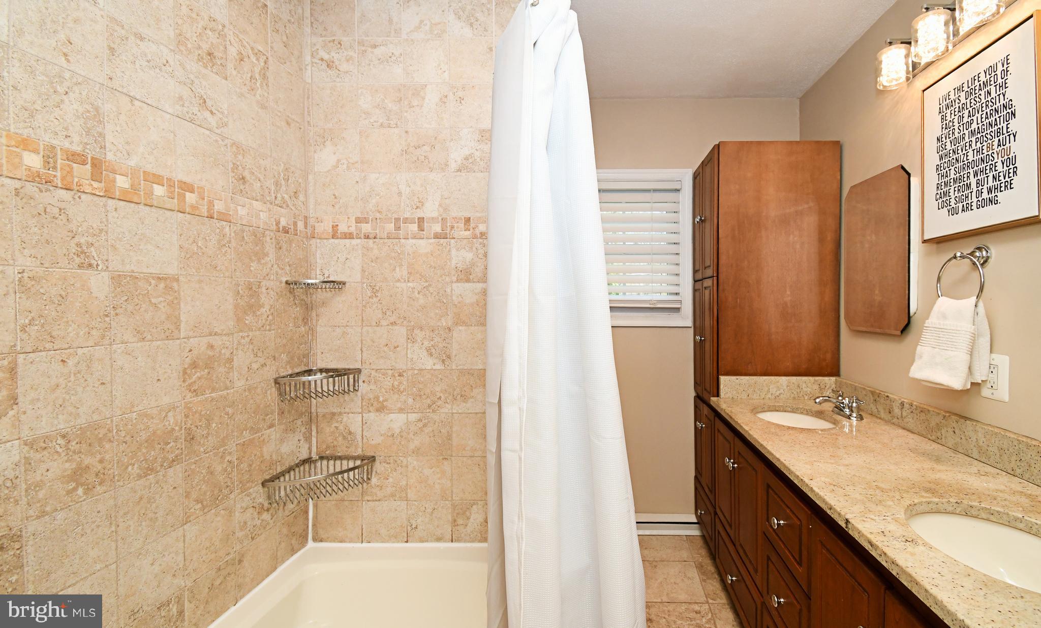 PENNSBURY HGTS - Residential