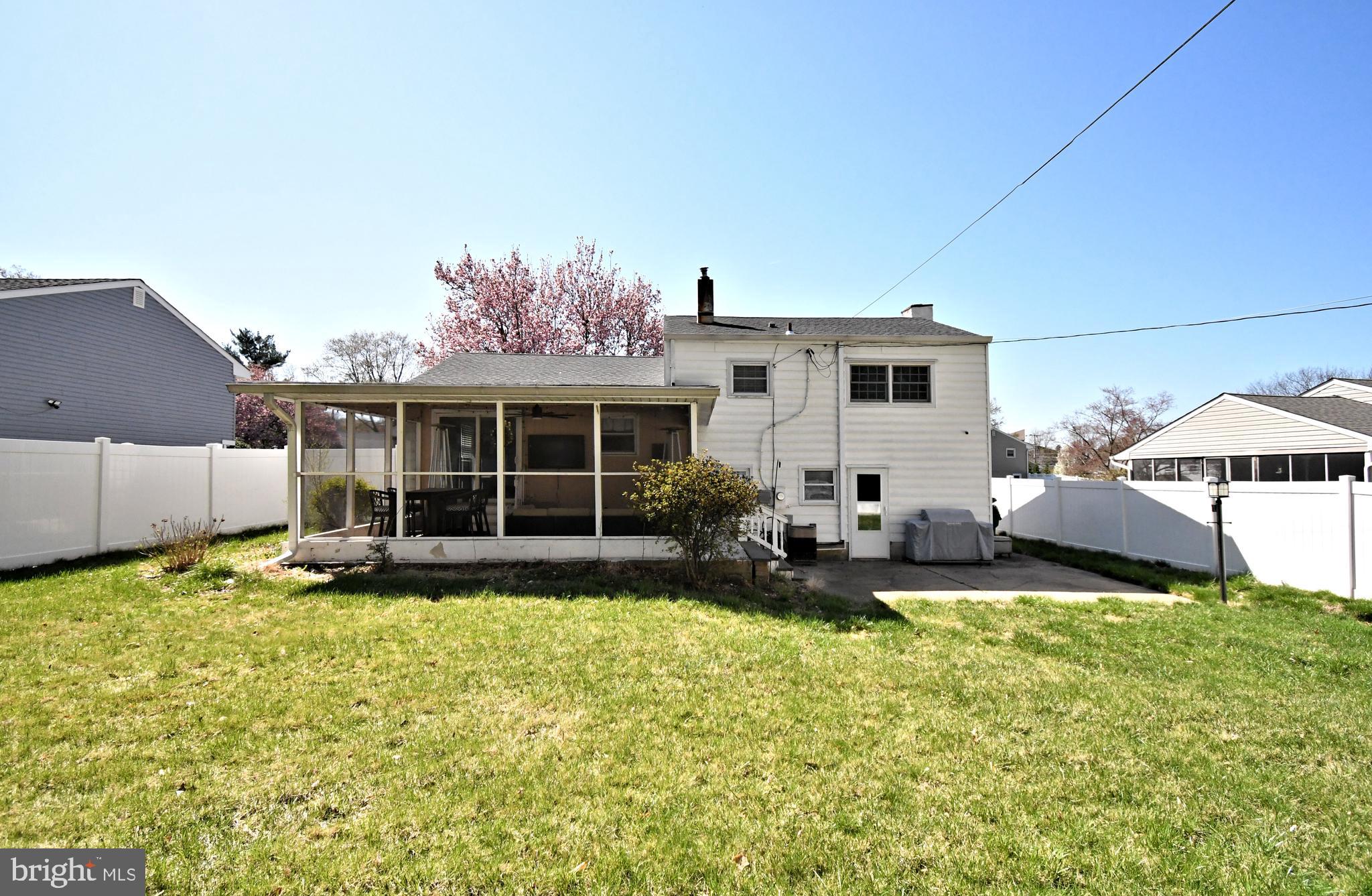 PENNSBURY HGTS - Residential