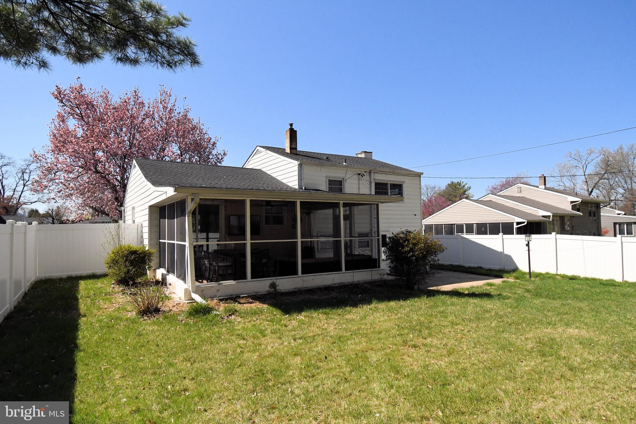 PENNSBURY HGTS - Residential