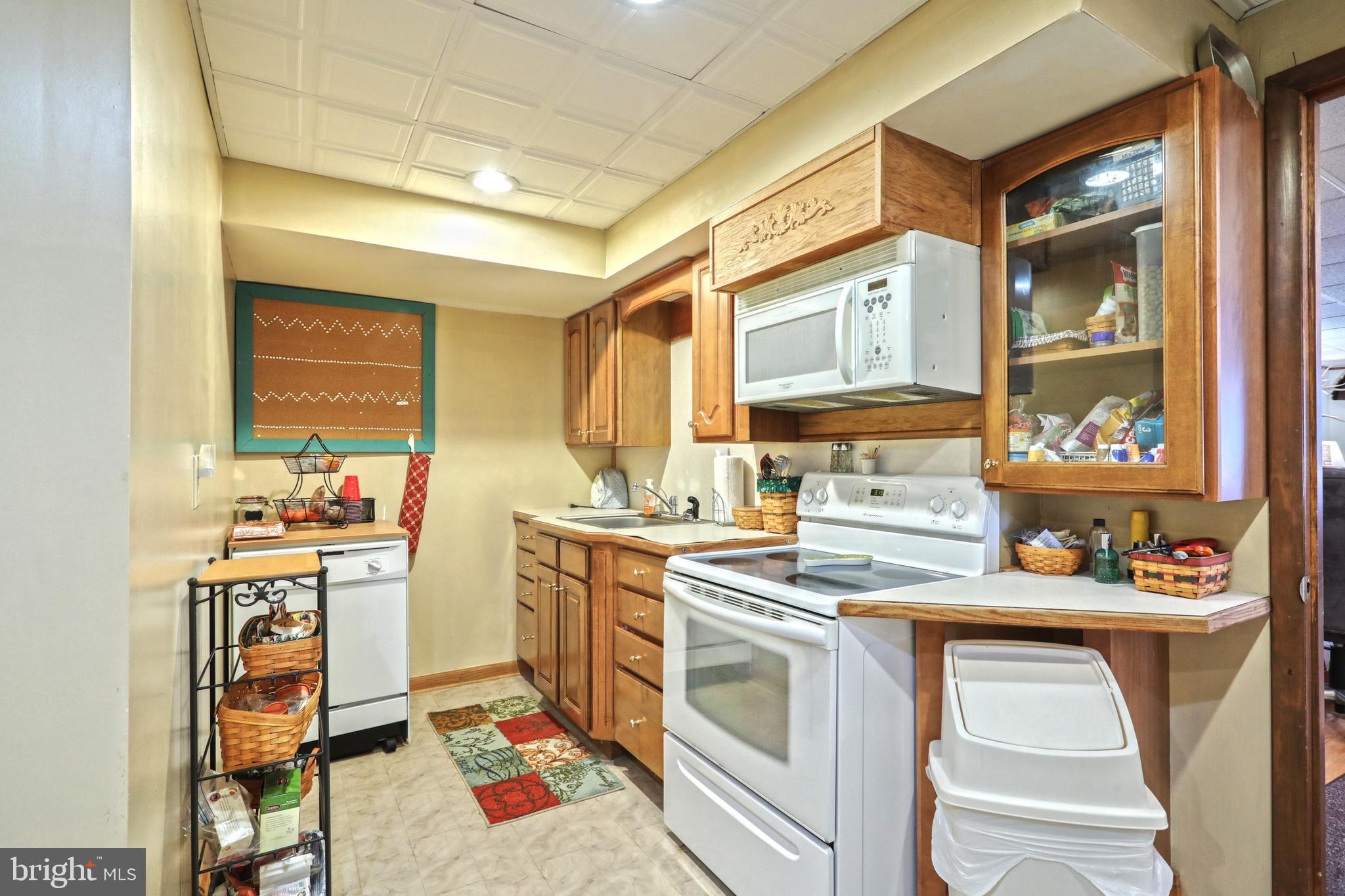 MARLBOROUGH WEST - Residential