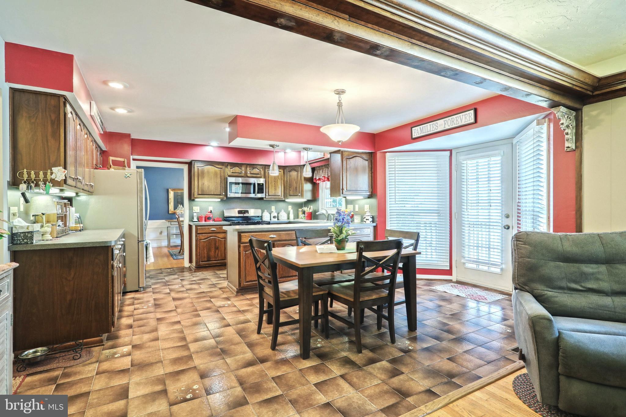 MARLBOROUGH WEST - Residential