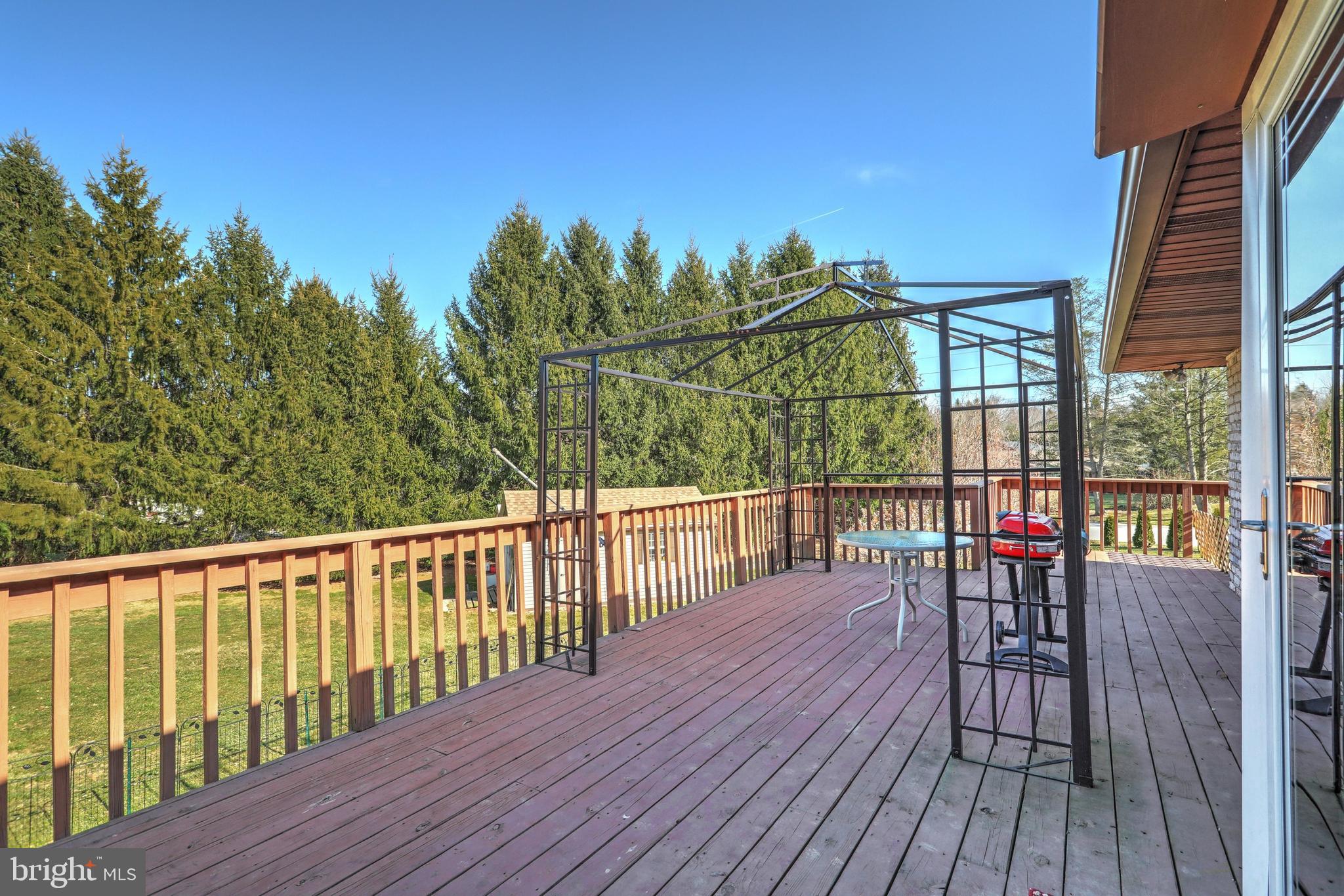 MARLBOROUGH WEST - Residential