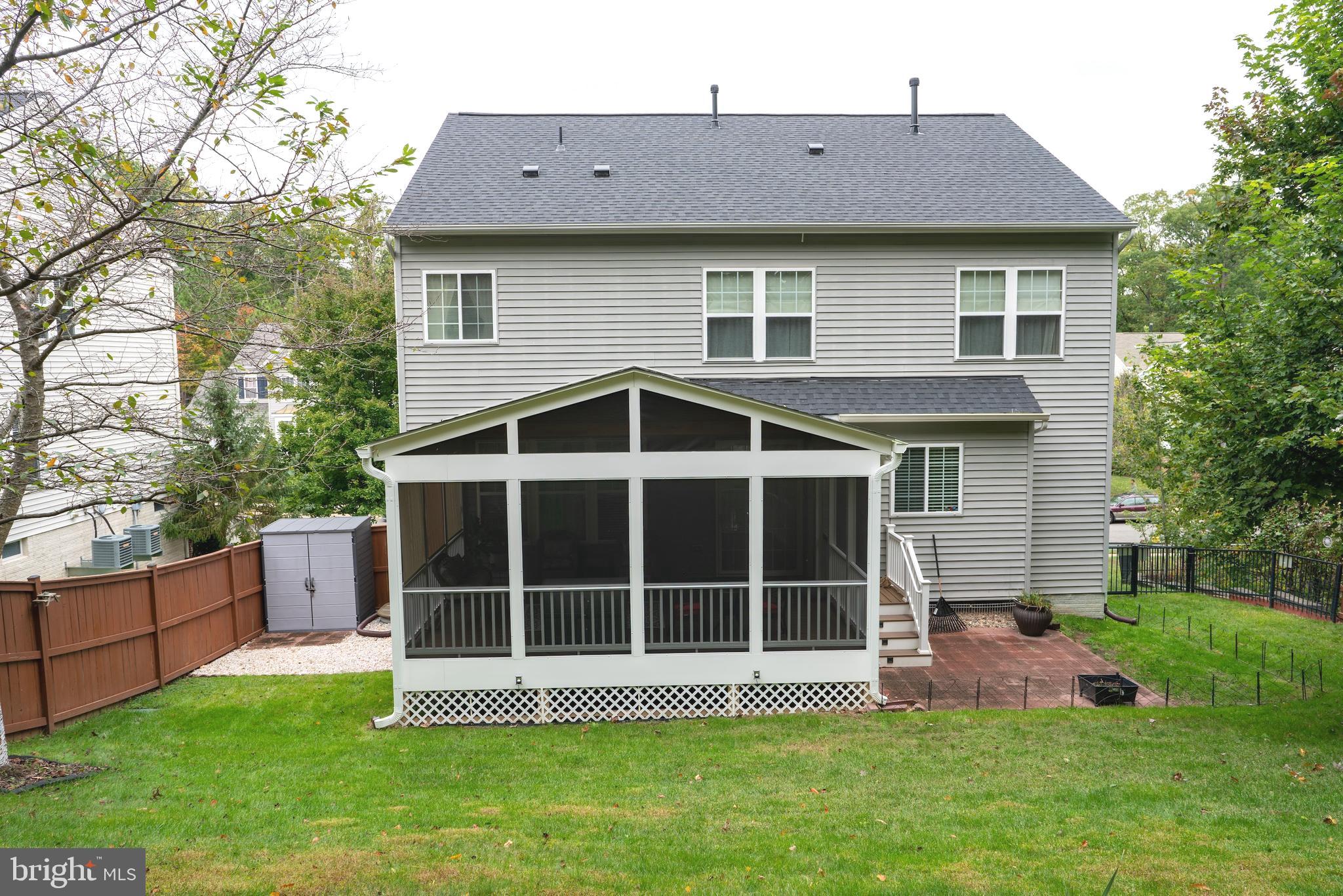 GEORGES ESTATES - Residential Lease