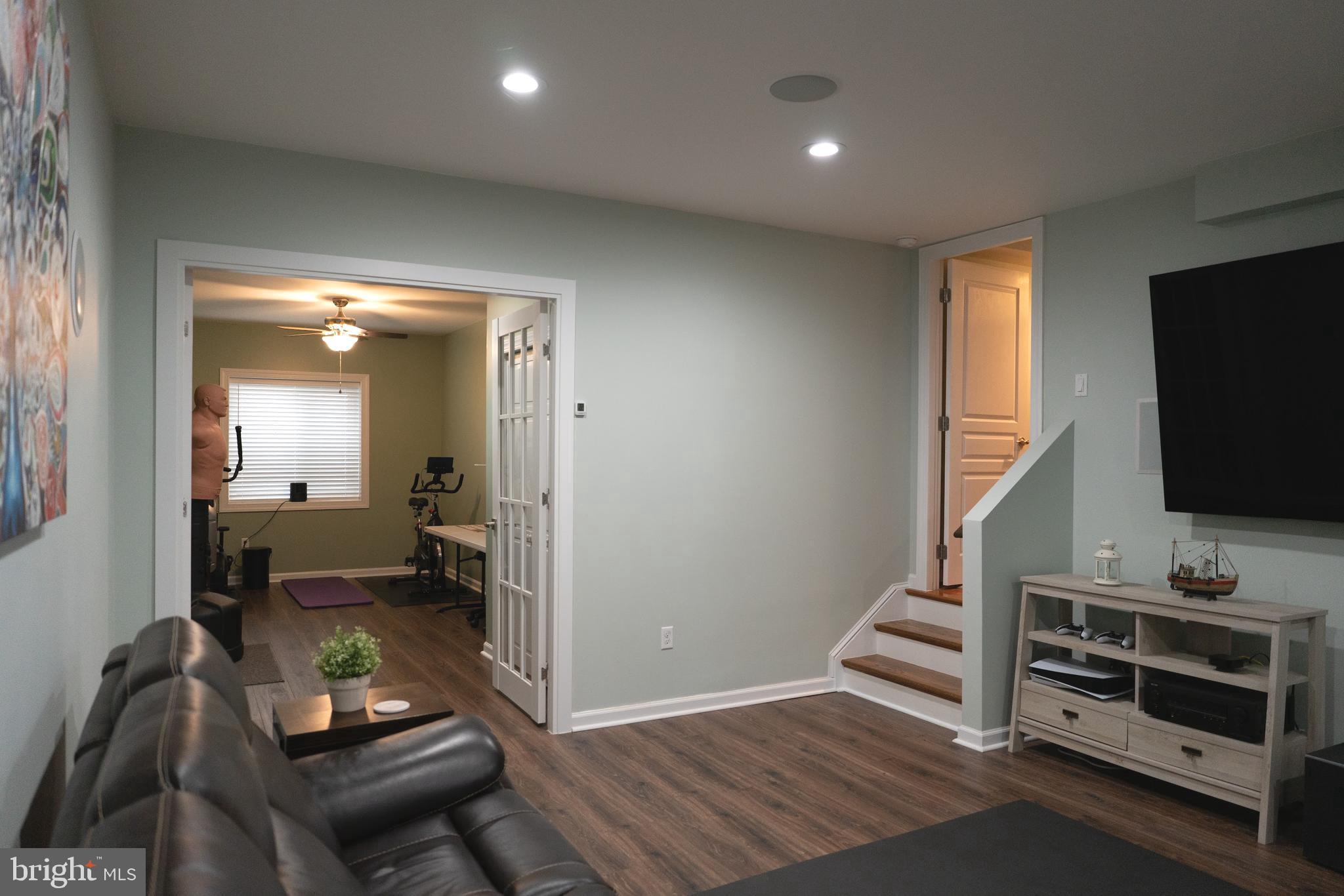 GEORGES ESTATES - Residential Lease