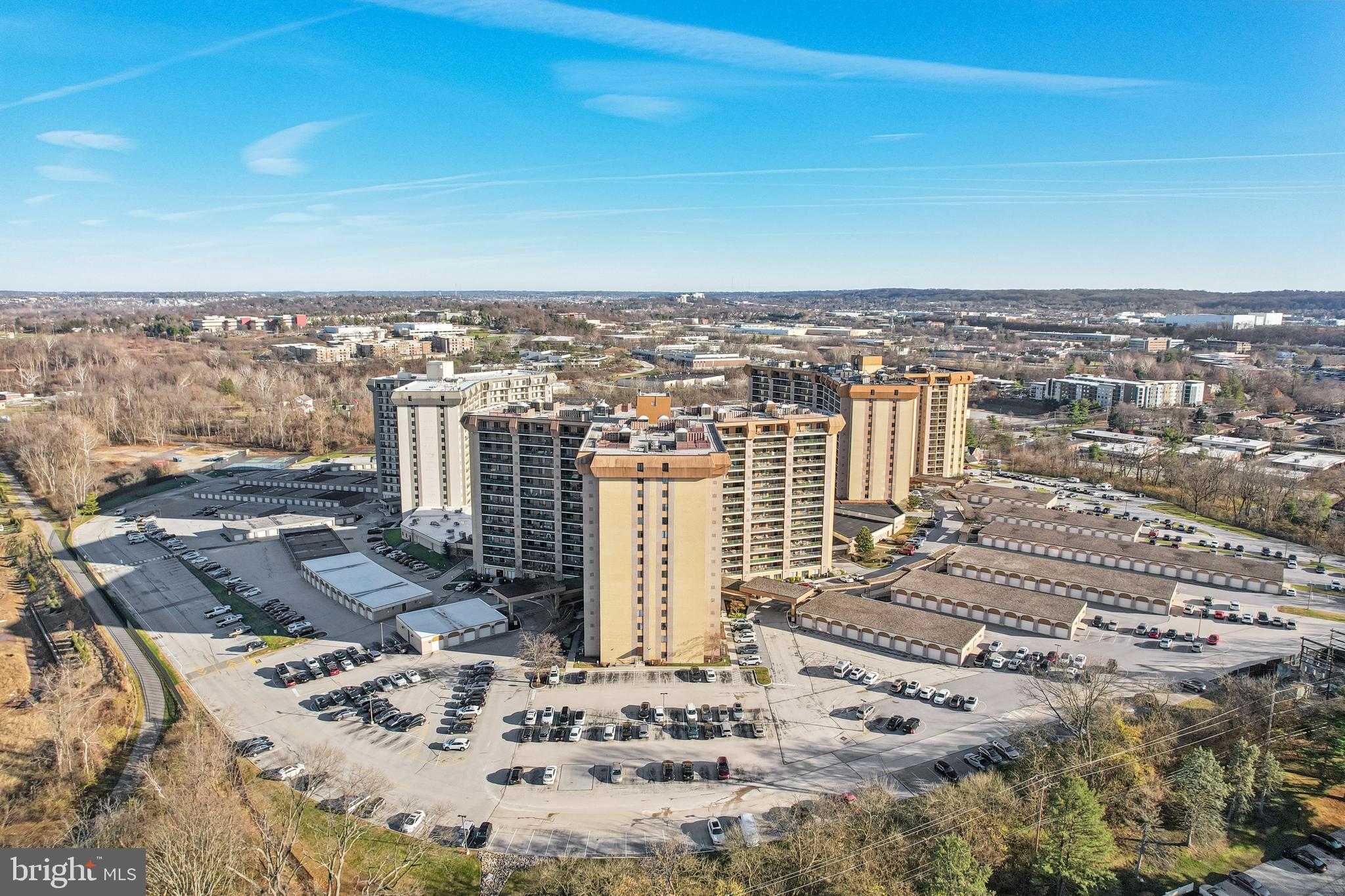 VALLEY FORGE TOWER - Residential