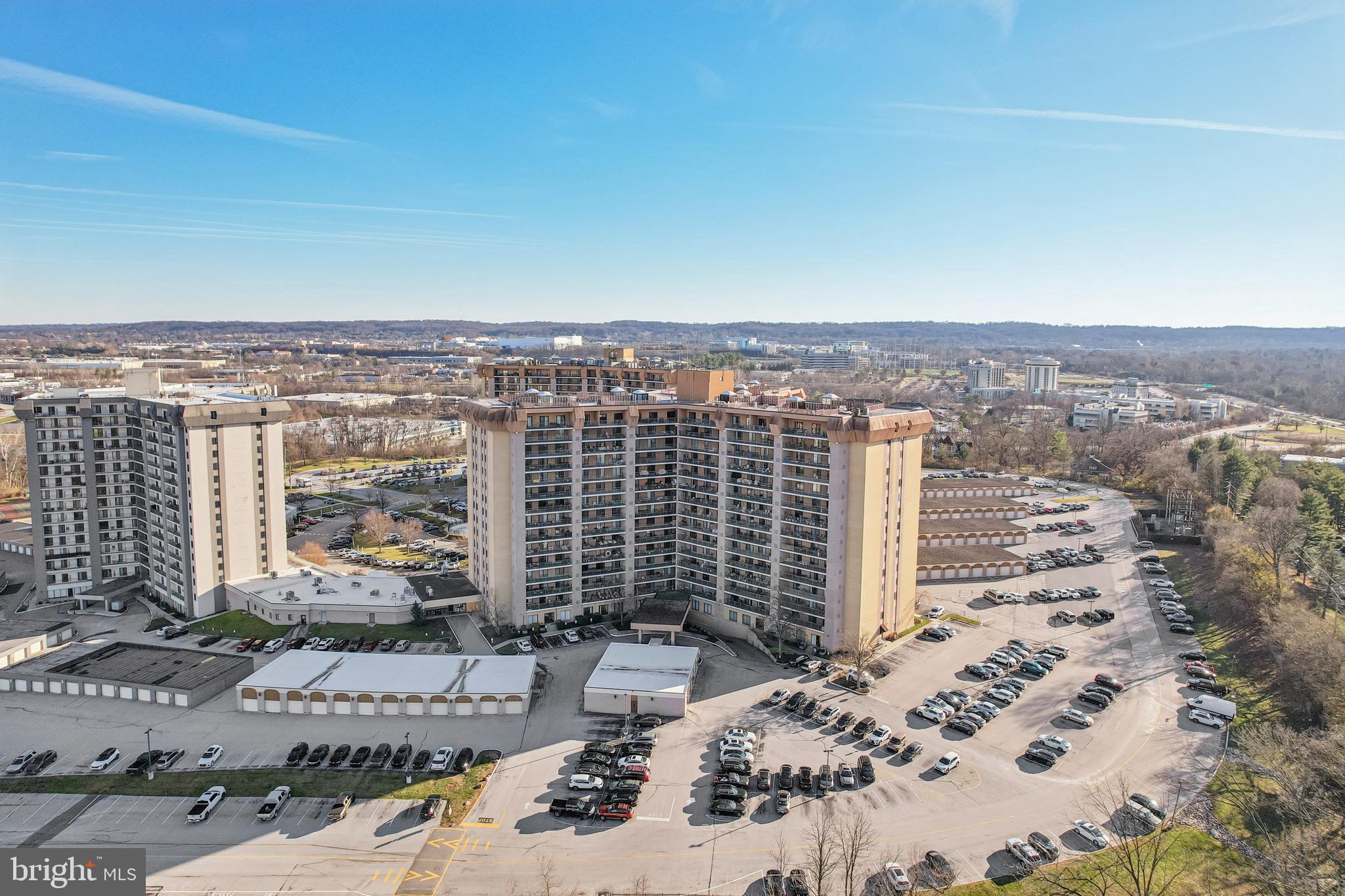 VALLEY FORGE TOWER - Residential