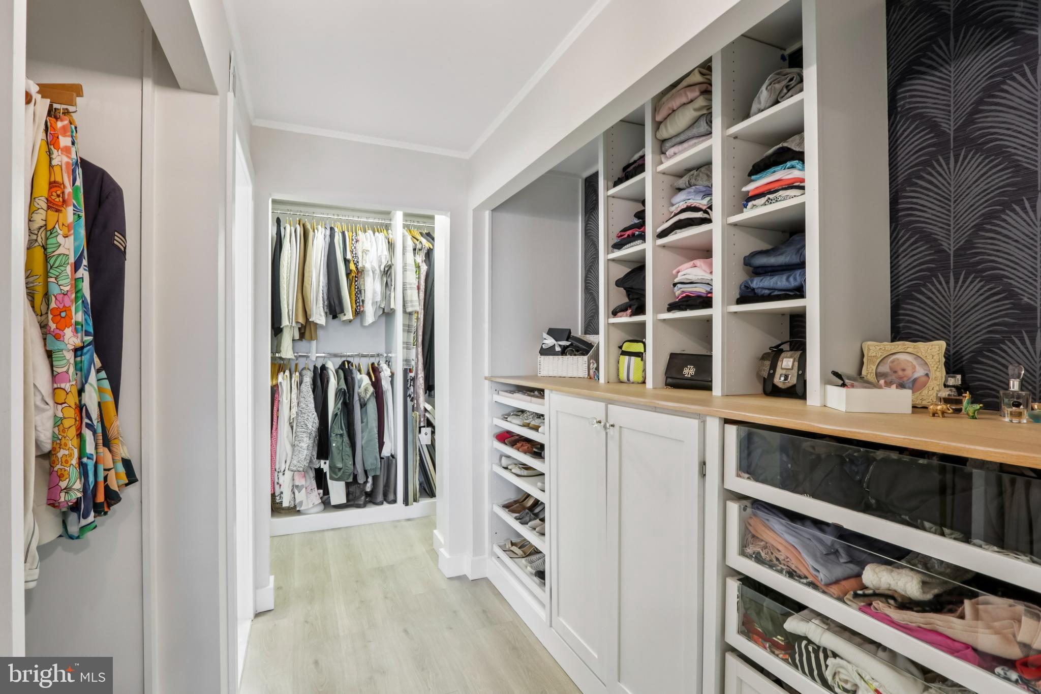 VALLEY FORGE TOWER - Residential