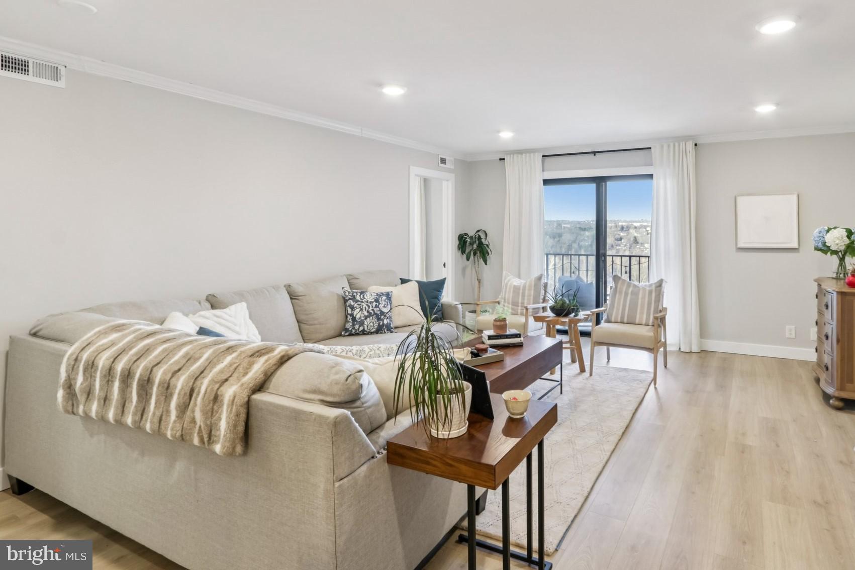 VALLEY FORGE TOWER - Residential