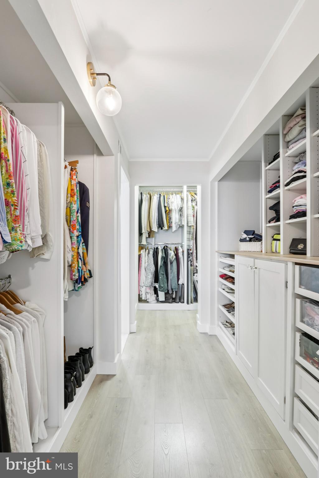 VALLEY FORGE TOWER - Residential