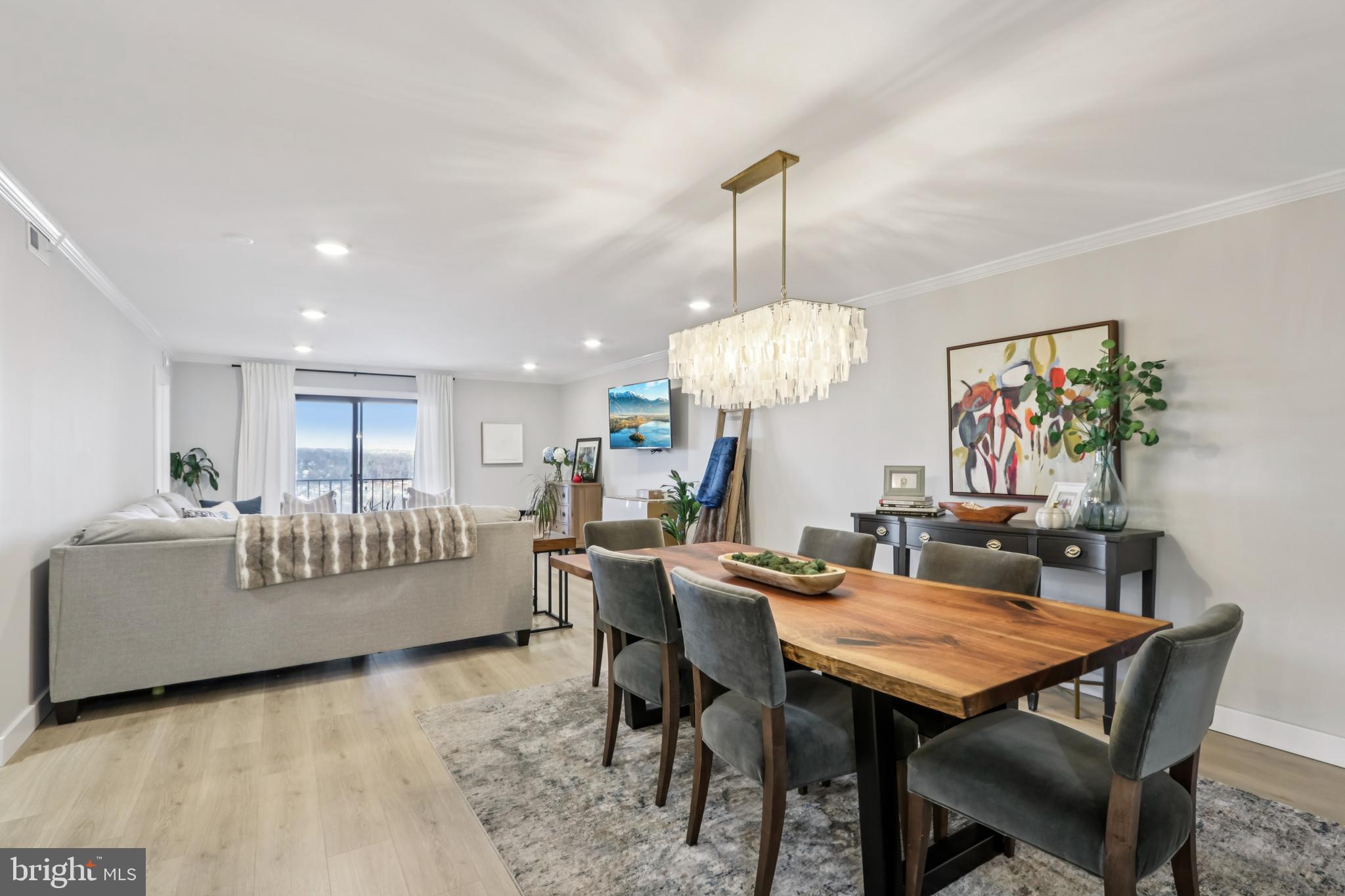 VALLEY FORGE TOWER - Residential