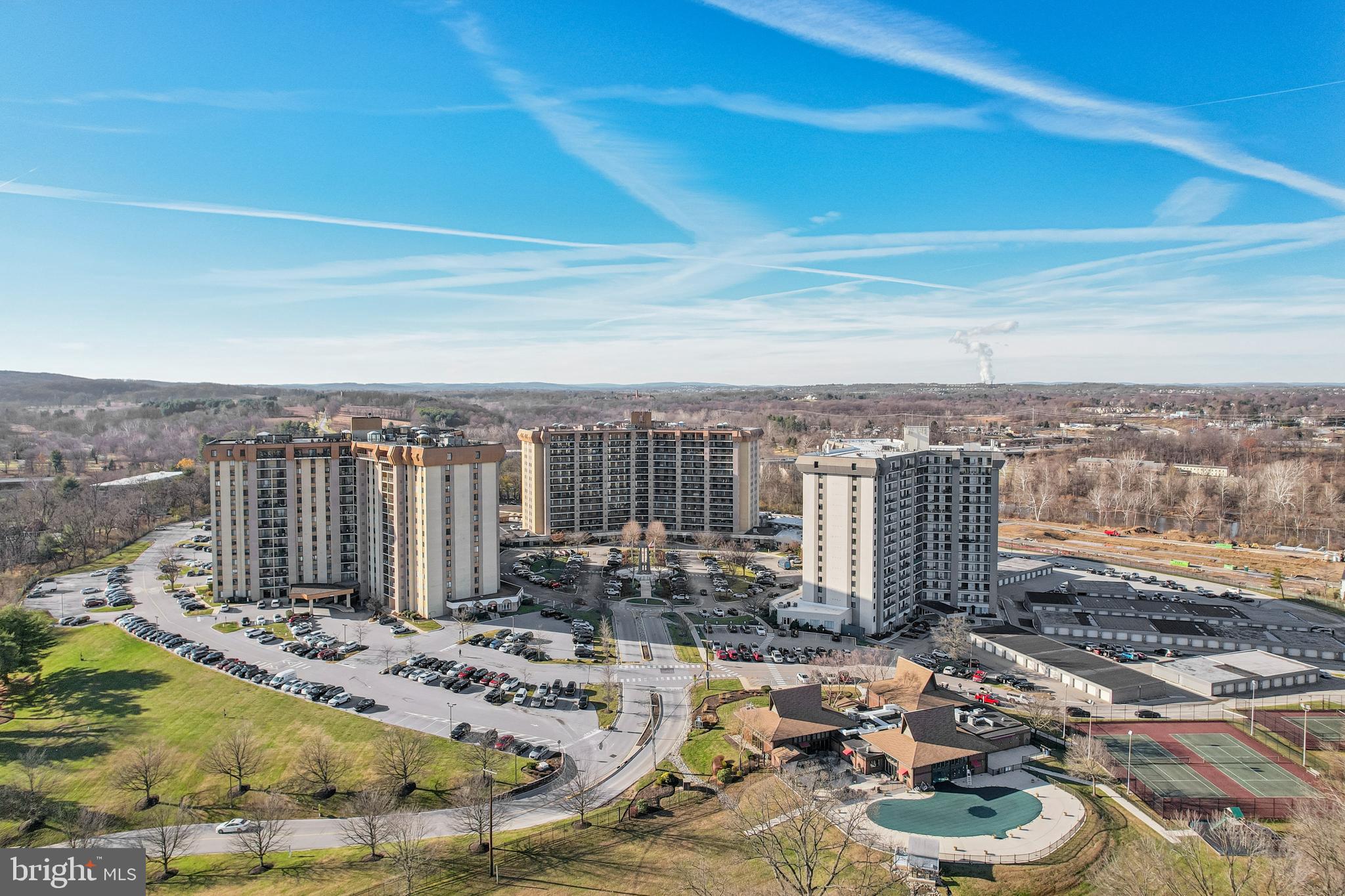 VALLEY FORGE TOWER - Residential