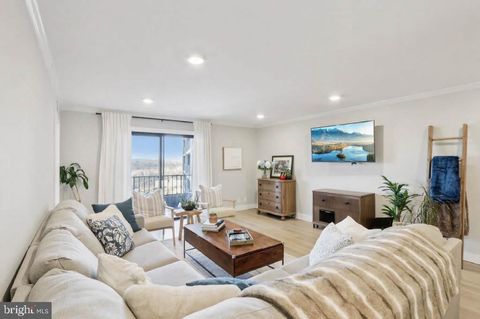 21033 VALLEY FORGE CIRCLE 1033 KING OF PRUSSIA PA 19406