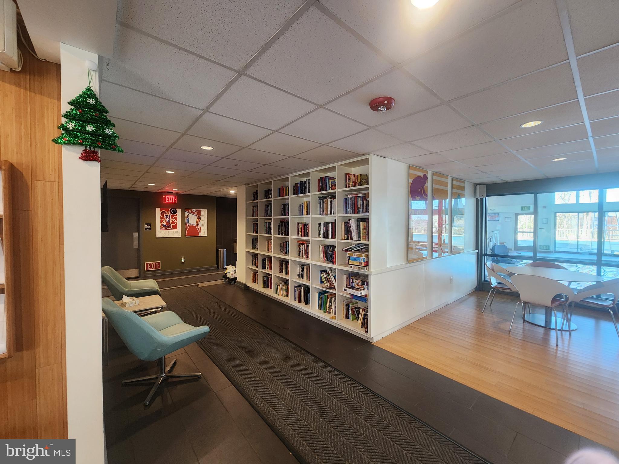 VALLEY FORGE TOWER - Residential