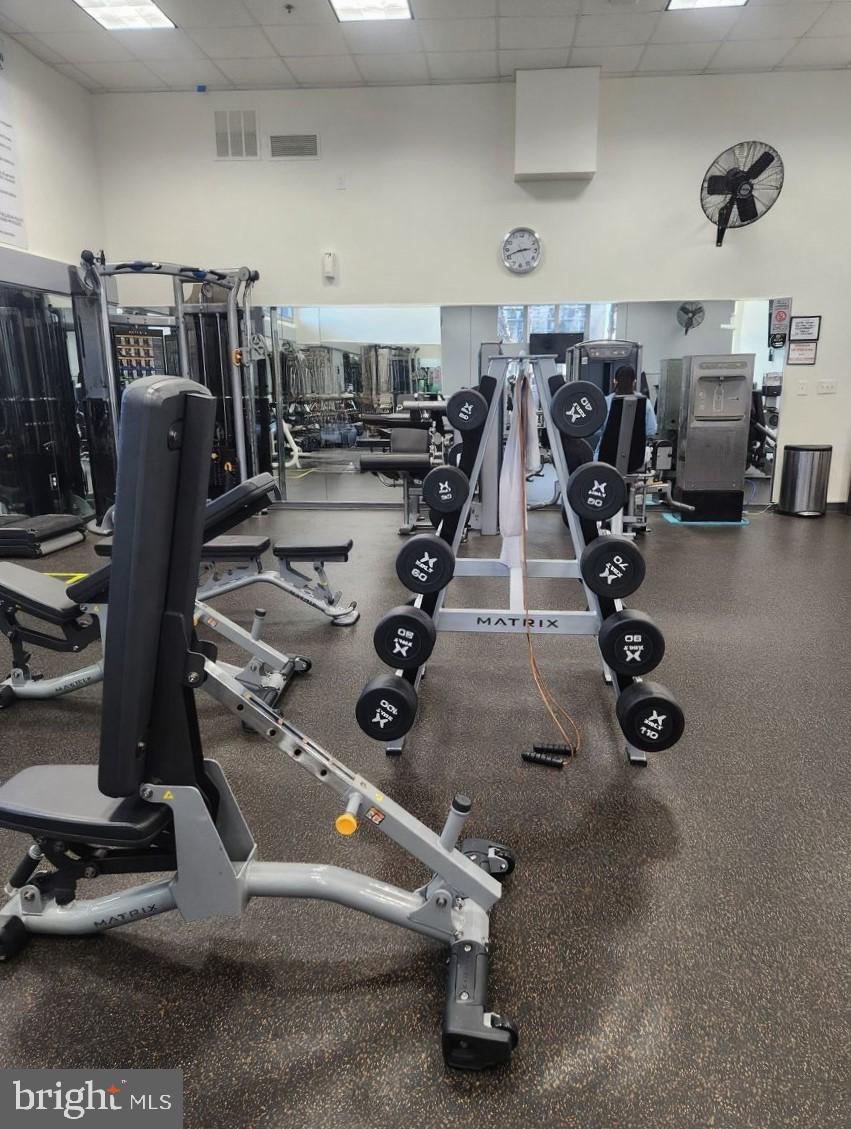 VALLEY FORGE TOWER - Residential