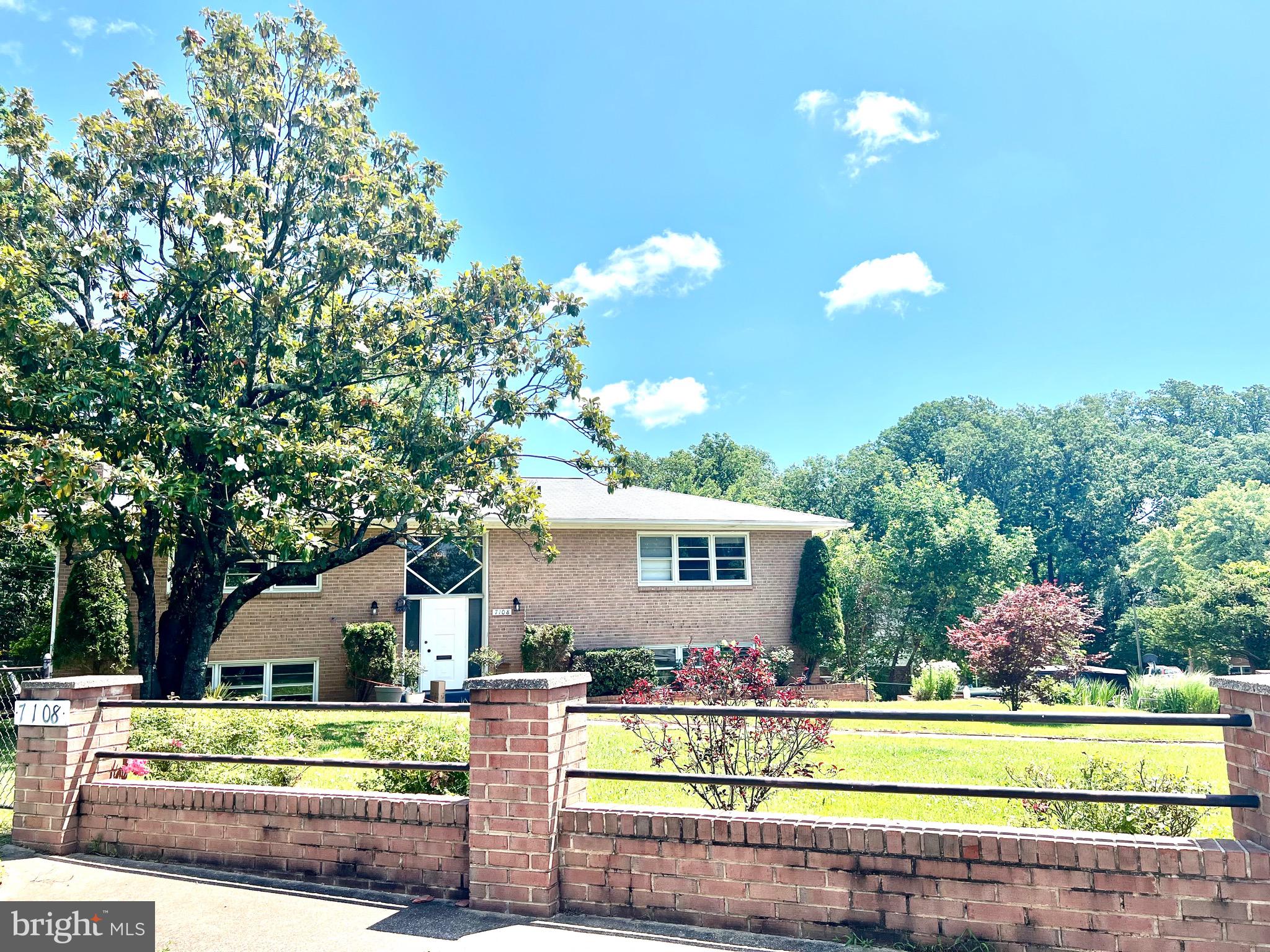 7108 WALDORF LANE