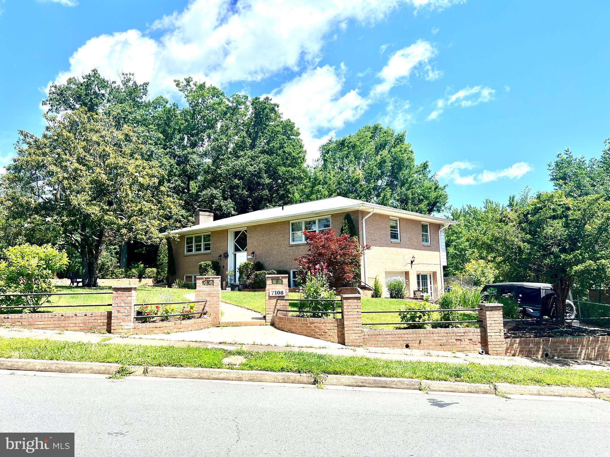 7108 WALDORF LANE