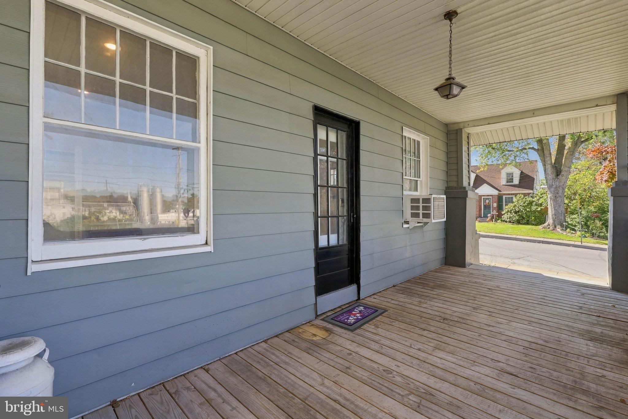 314 CHOCOLATE AVENUE