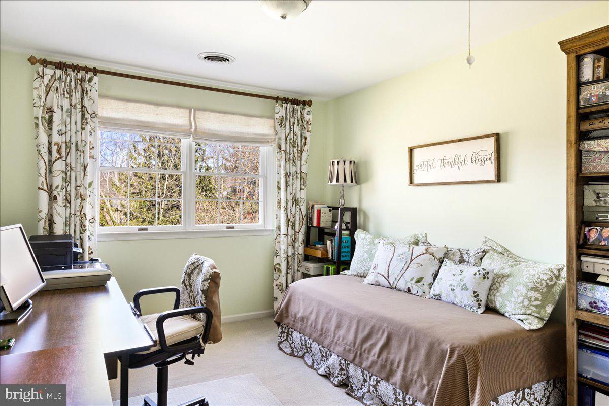 DOYLESTOWN - Residential