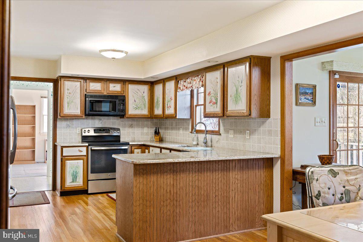 DOYLESTOWN - Residential