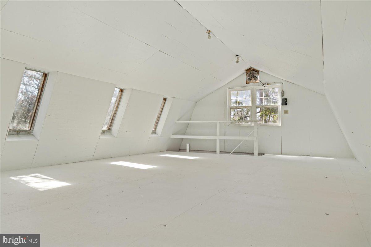 DOYLESTOWN - Residential