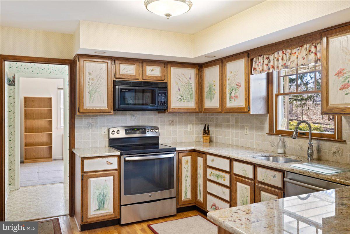 DOYLESTOWN - Residential