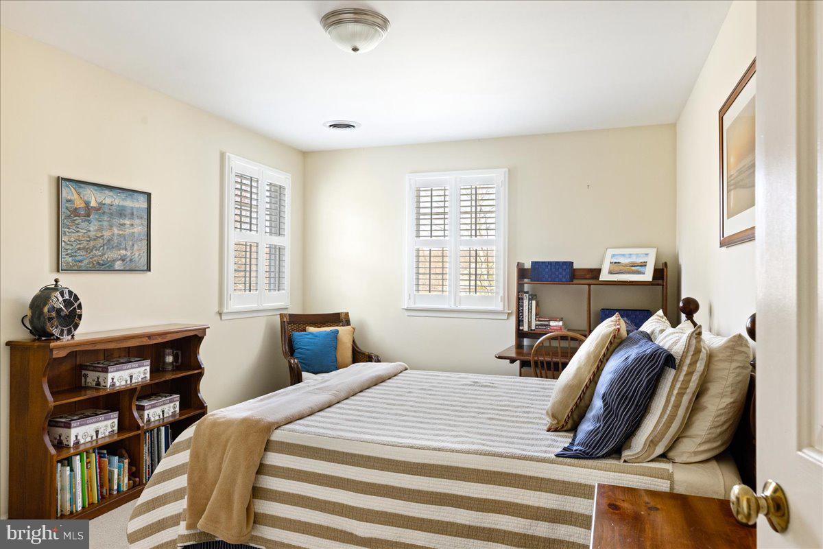 DOYLESTOWN - Residential