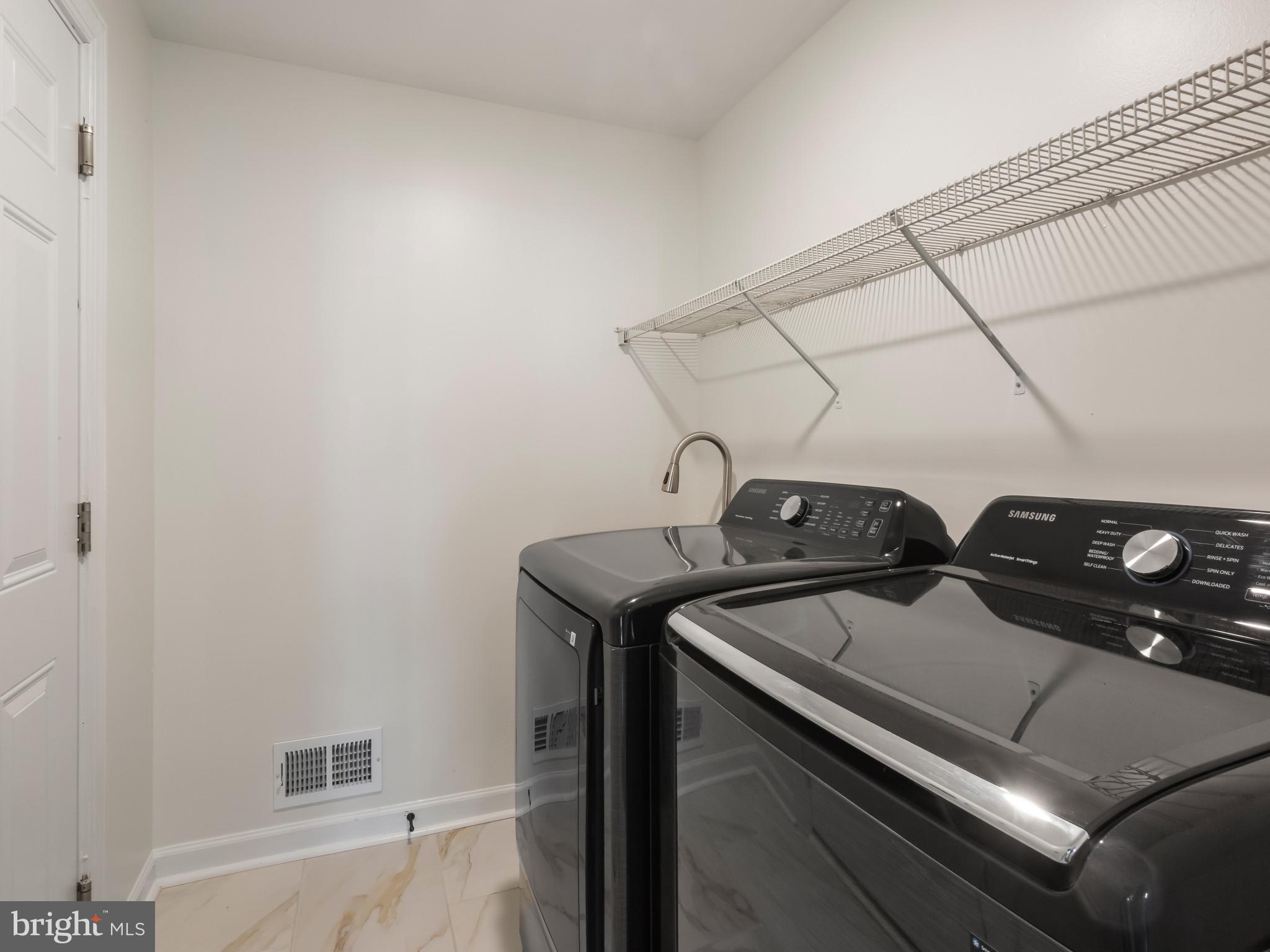 CHAPEL GROVE - Residential