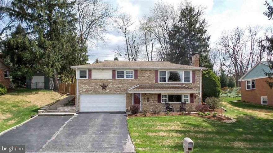 Looking for a neat as a pin, super clean 2 stry w/a brand new custom kit, a sep DR, a Mbr w/ a lrg w/in closet, a new full ba w/a soaker tub, a sep shower & a skylight w/a 1st flr FR w/a wood burn frplc w/a gas insert - move in ready in York Suburban Schools!  You found it!  Pergola, Rear patio, CAC, shed, fenced in private backyard, close to I-83 & Rt 30. :)