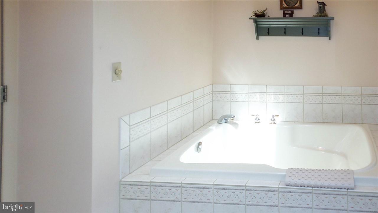 HAINES ACRES - Residential