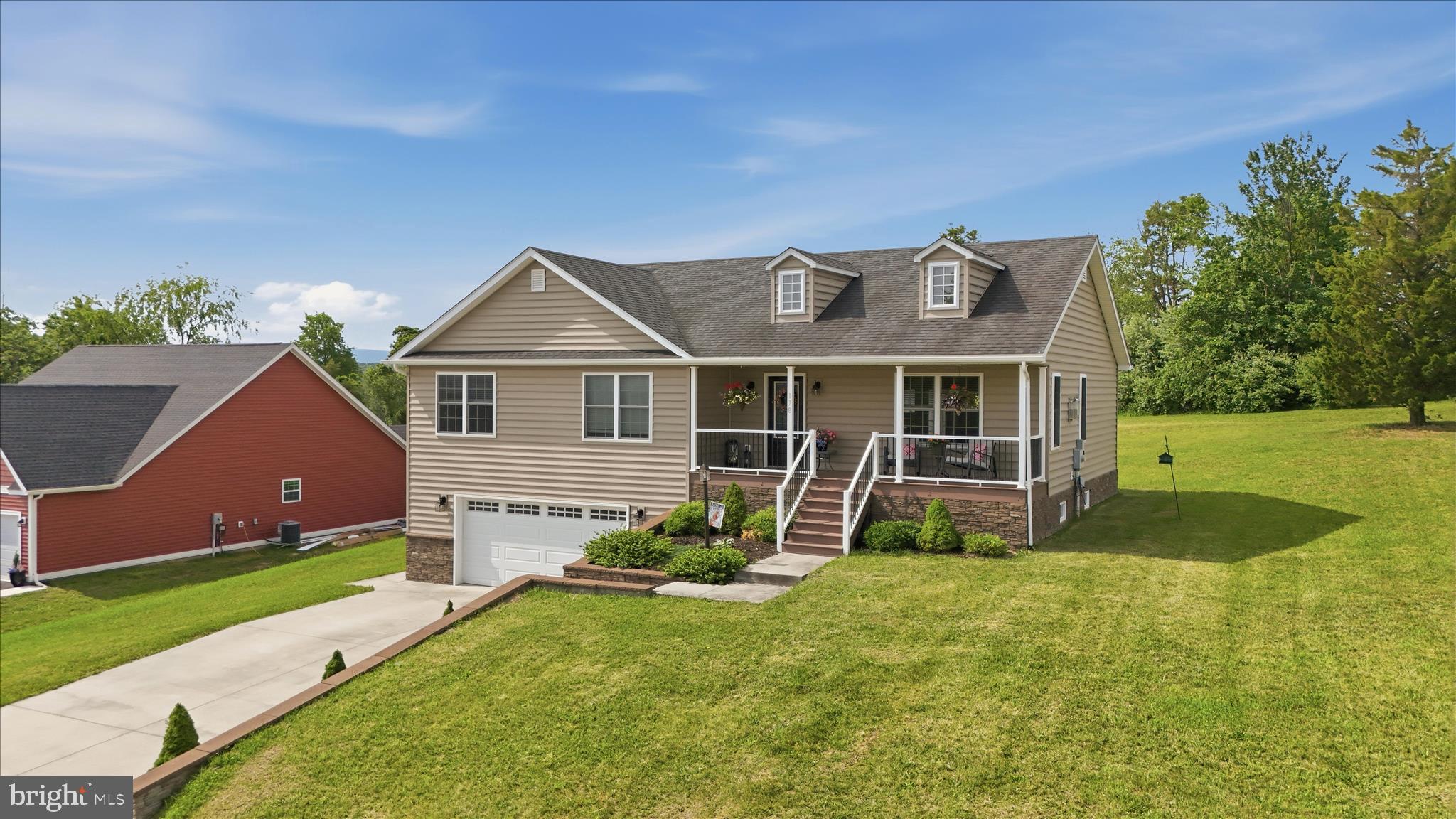 178 AUTUMN DRIVE
