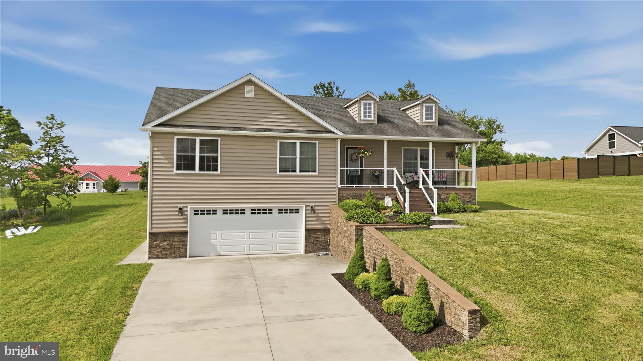 178 AUTUMN DRIVE