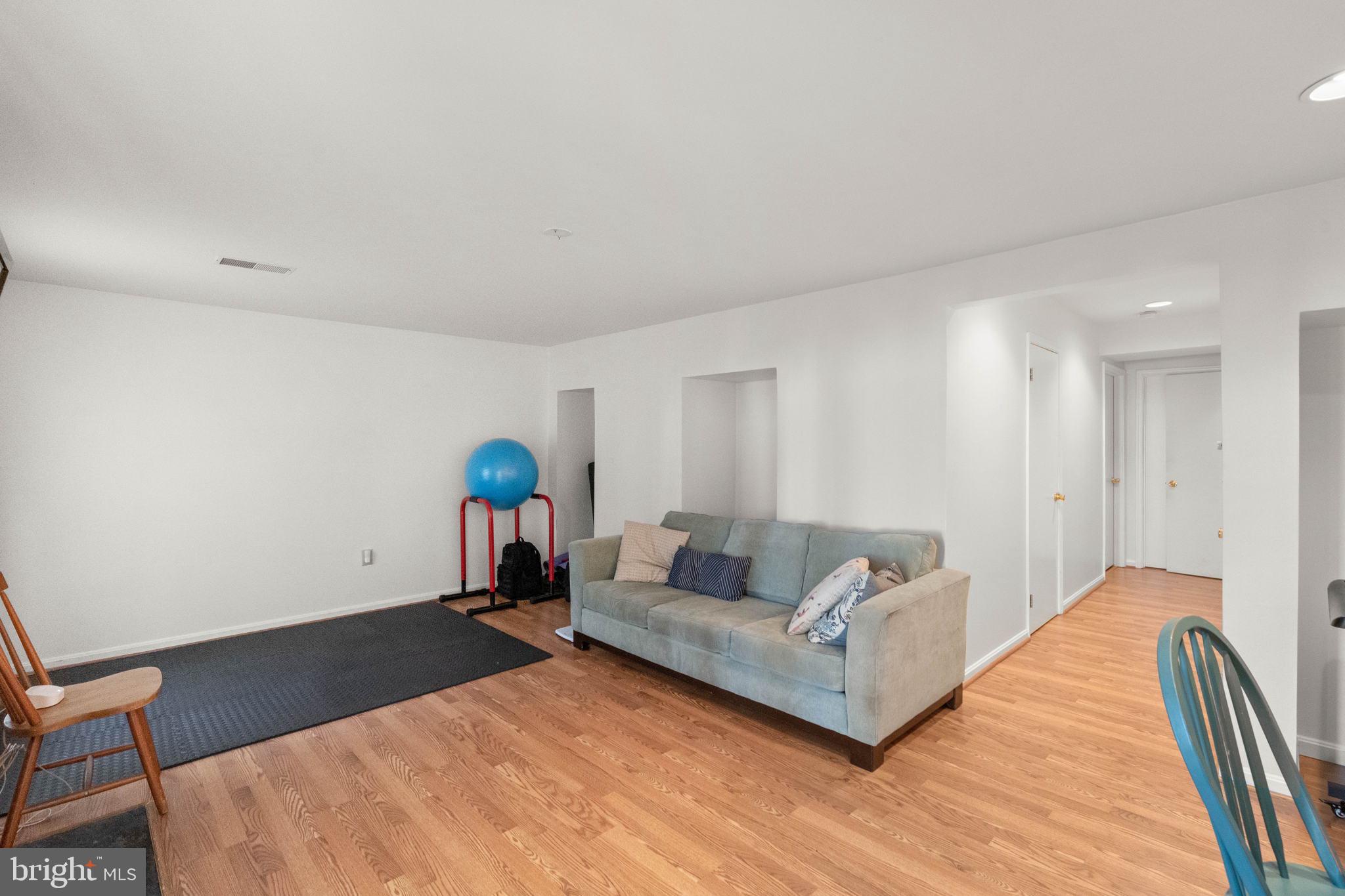 FOREST ESTATES - Residential