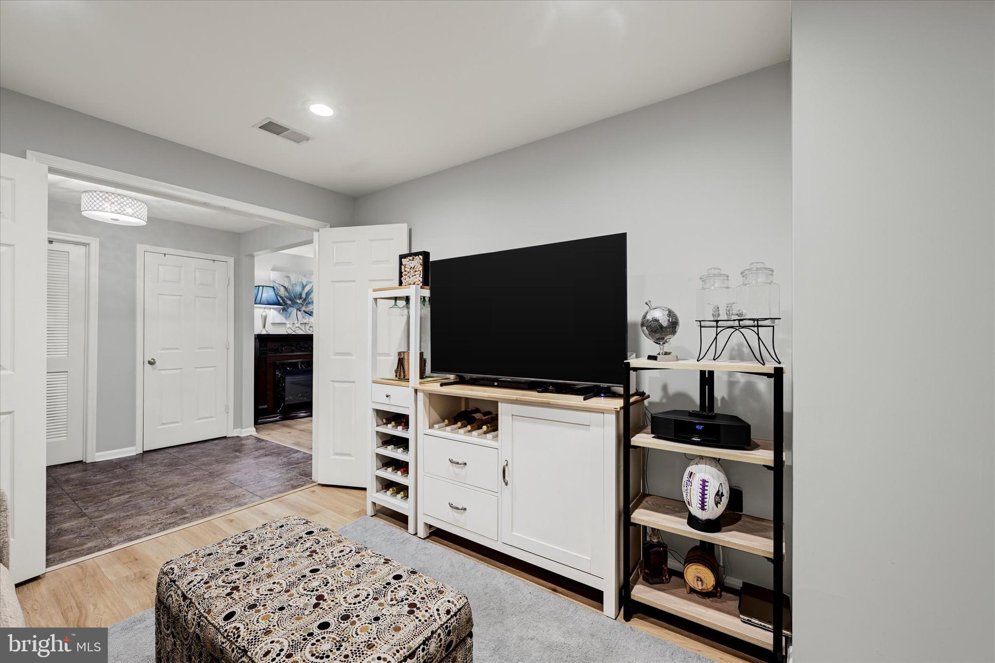 4500 CHAUCER WAY 403