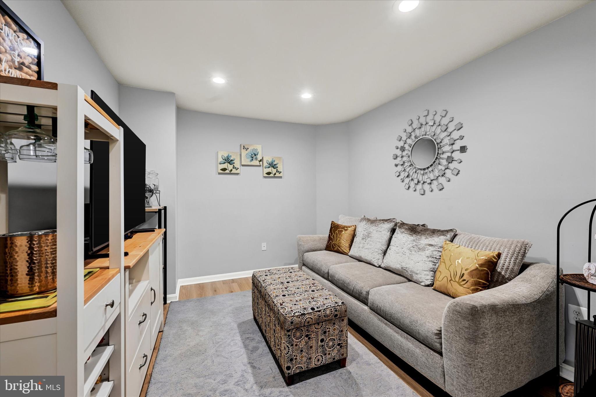 4500 CHAUCER WAY 403