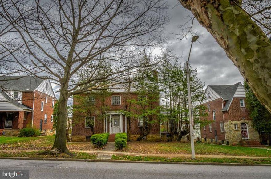 5BRs, 3BAs, partially finished BSMT. 2-Car Garage. Search prop on auction co website for details & pre-auction offer opportunities. Decisions may take 1 week. Contact agent or auction vendor directly for info. 2K buyer premium paid at closing. Bank of America employees, spouse/ domestic partner, household members, business partners & insiders are prohibited from purchasing. 5/13-5/17