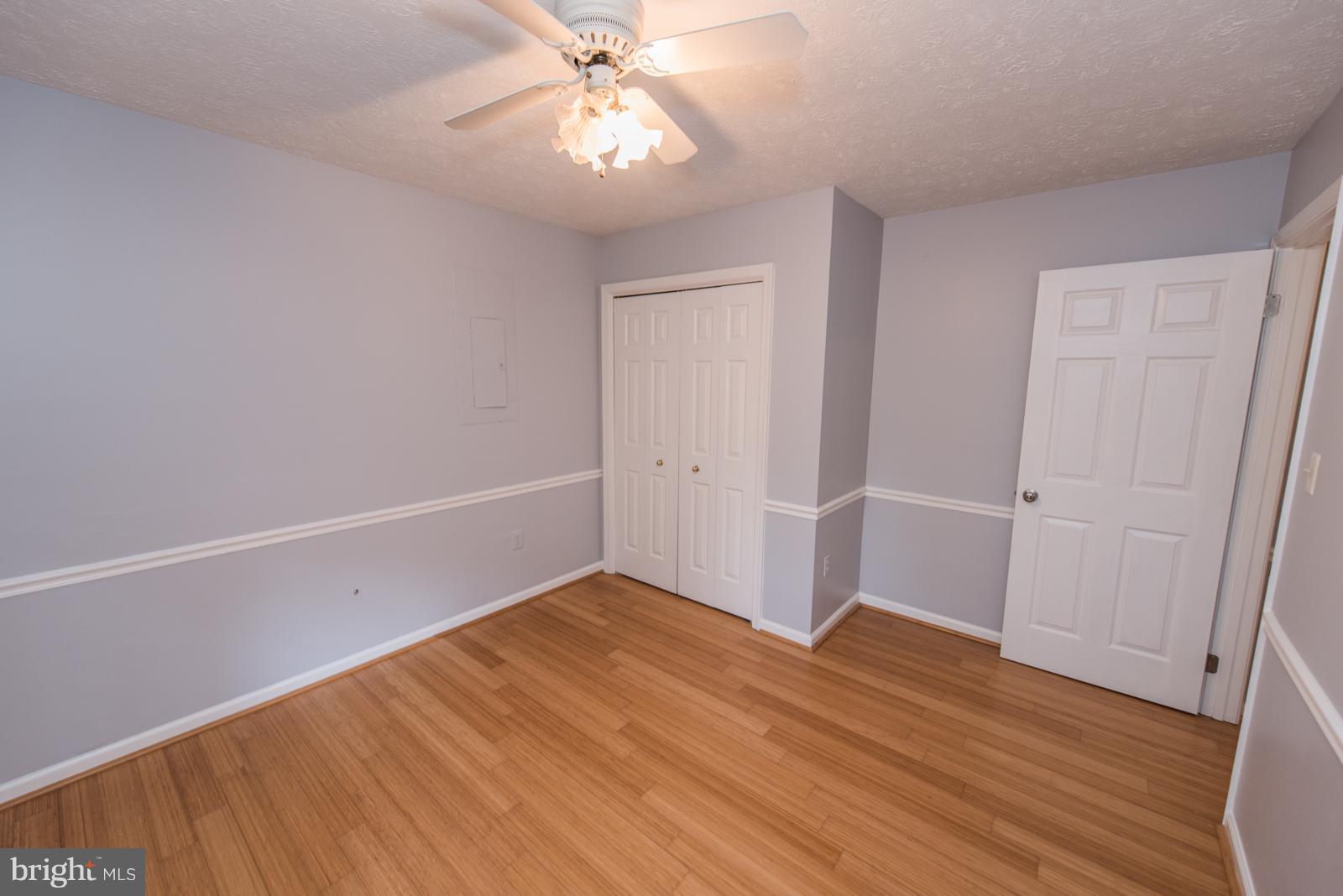 LAKESIDE ESTATES - Residential