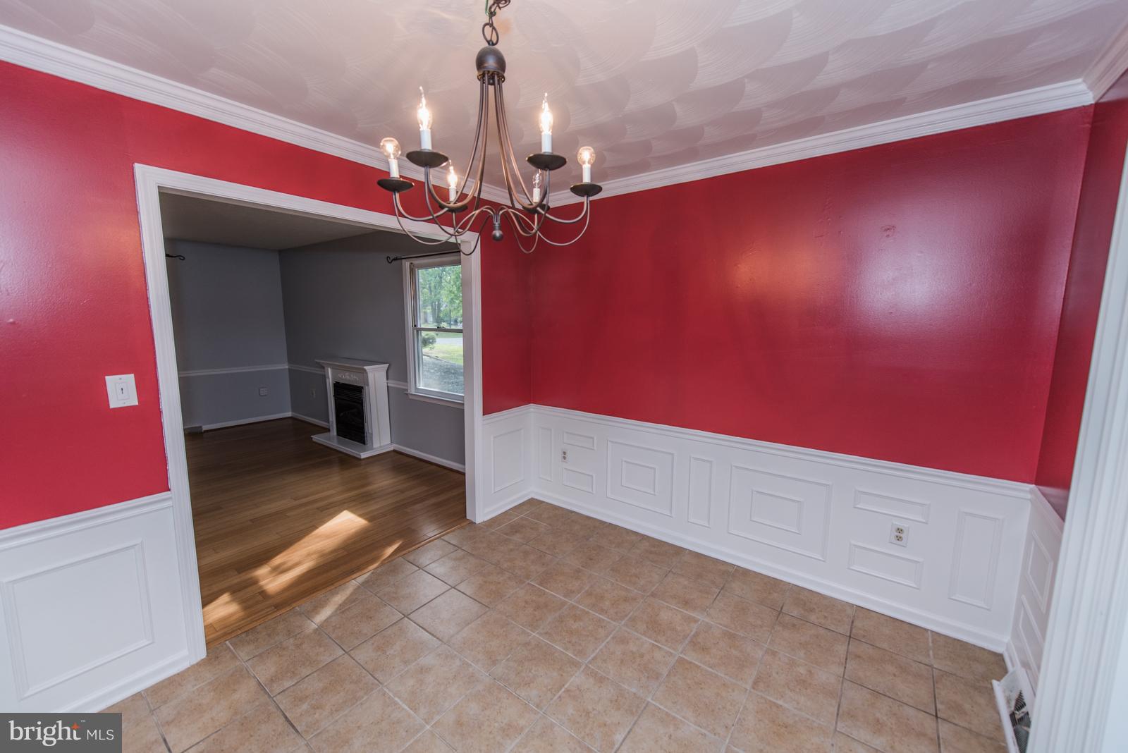 LAKESIDE ESTATES - Residential