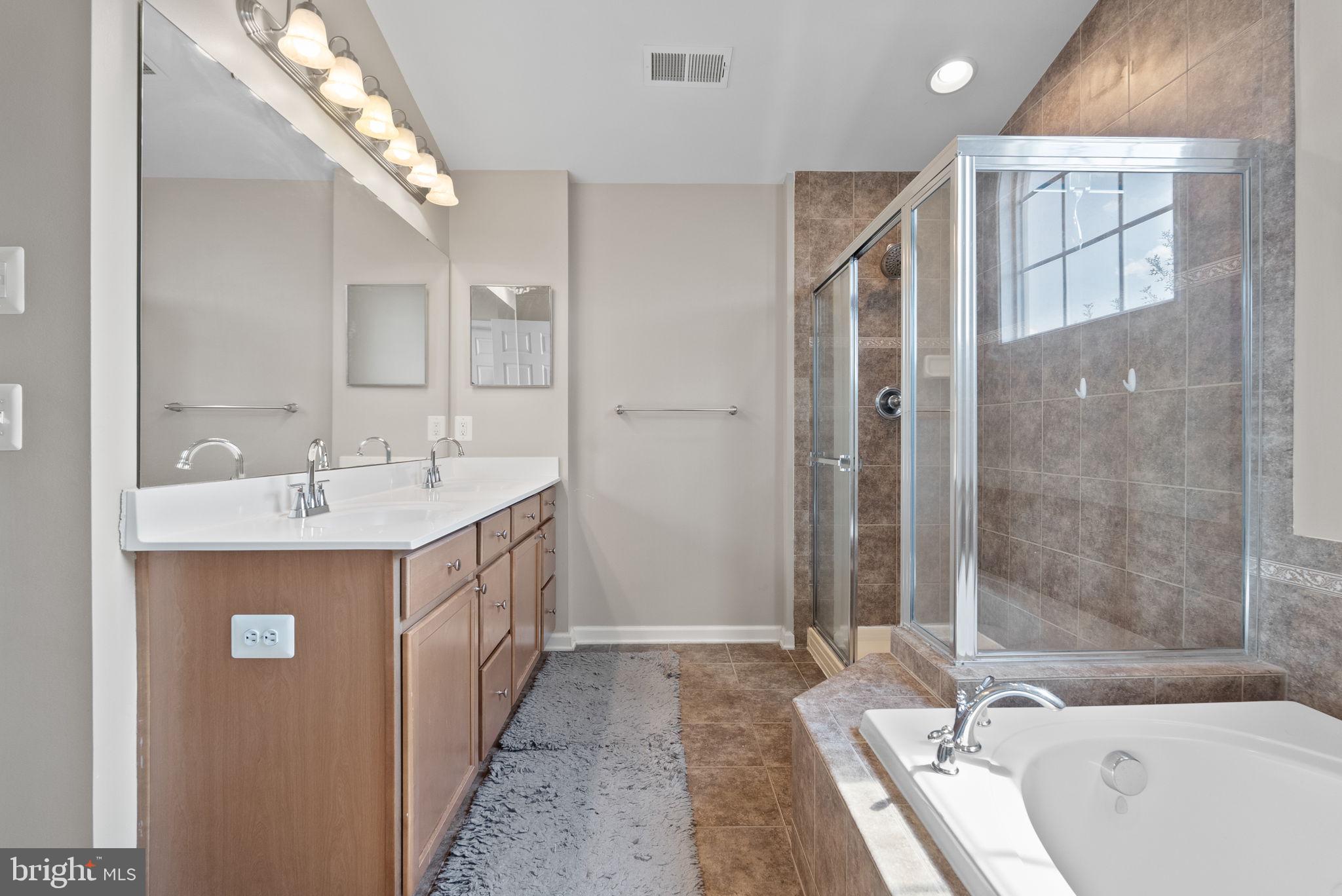 PORT POTOMAC - Residential Lease