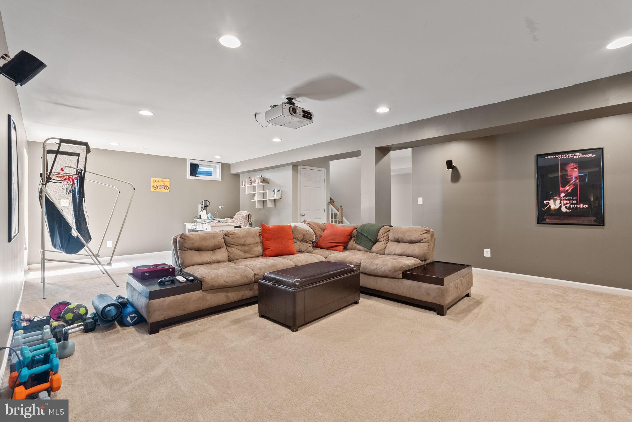 PORT POTOMAC - Residential Lease