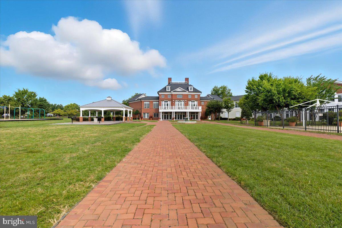 PORT POTOMAC - Residential Lease