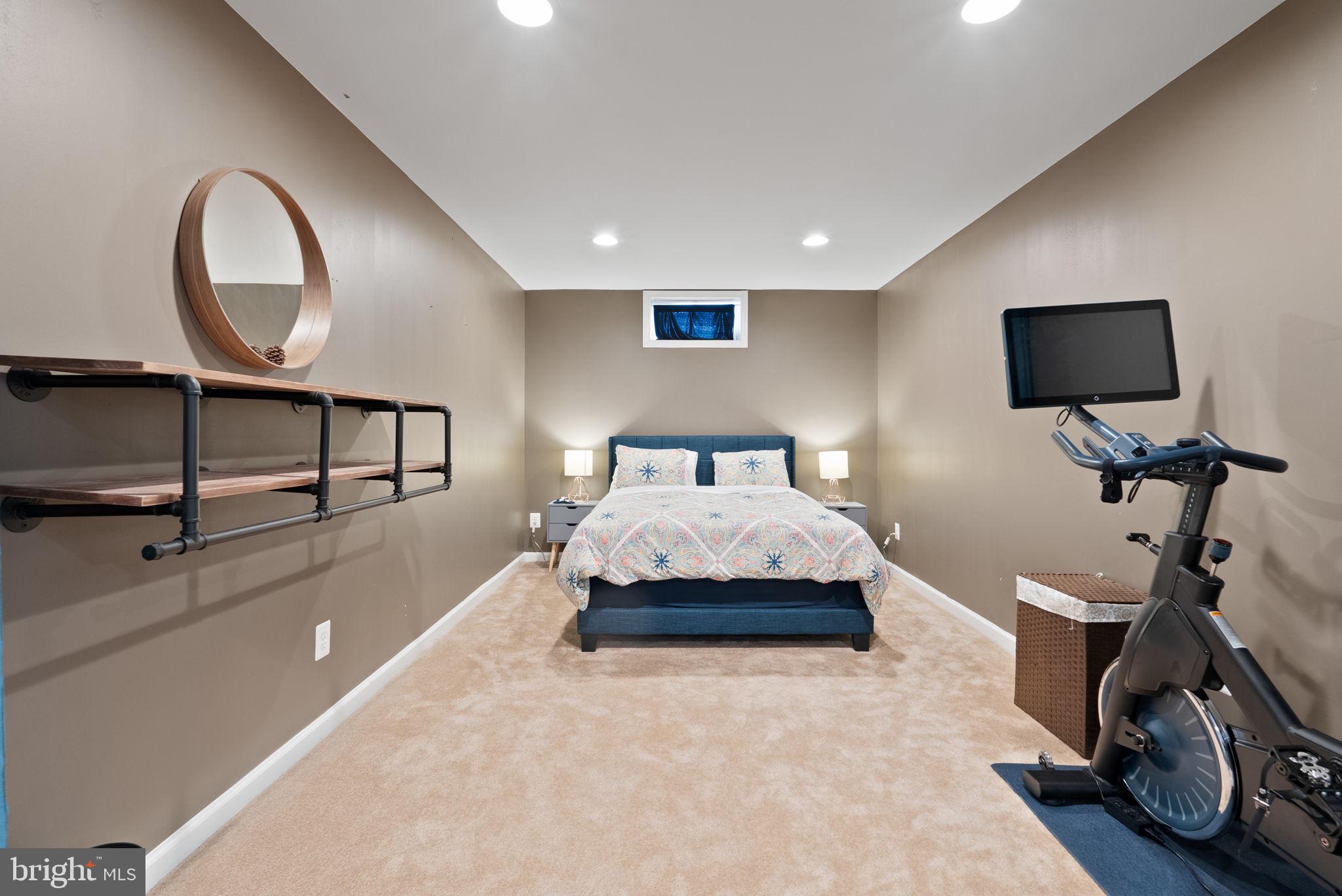 PORT POTOMAC - Residential Lease