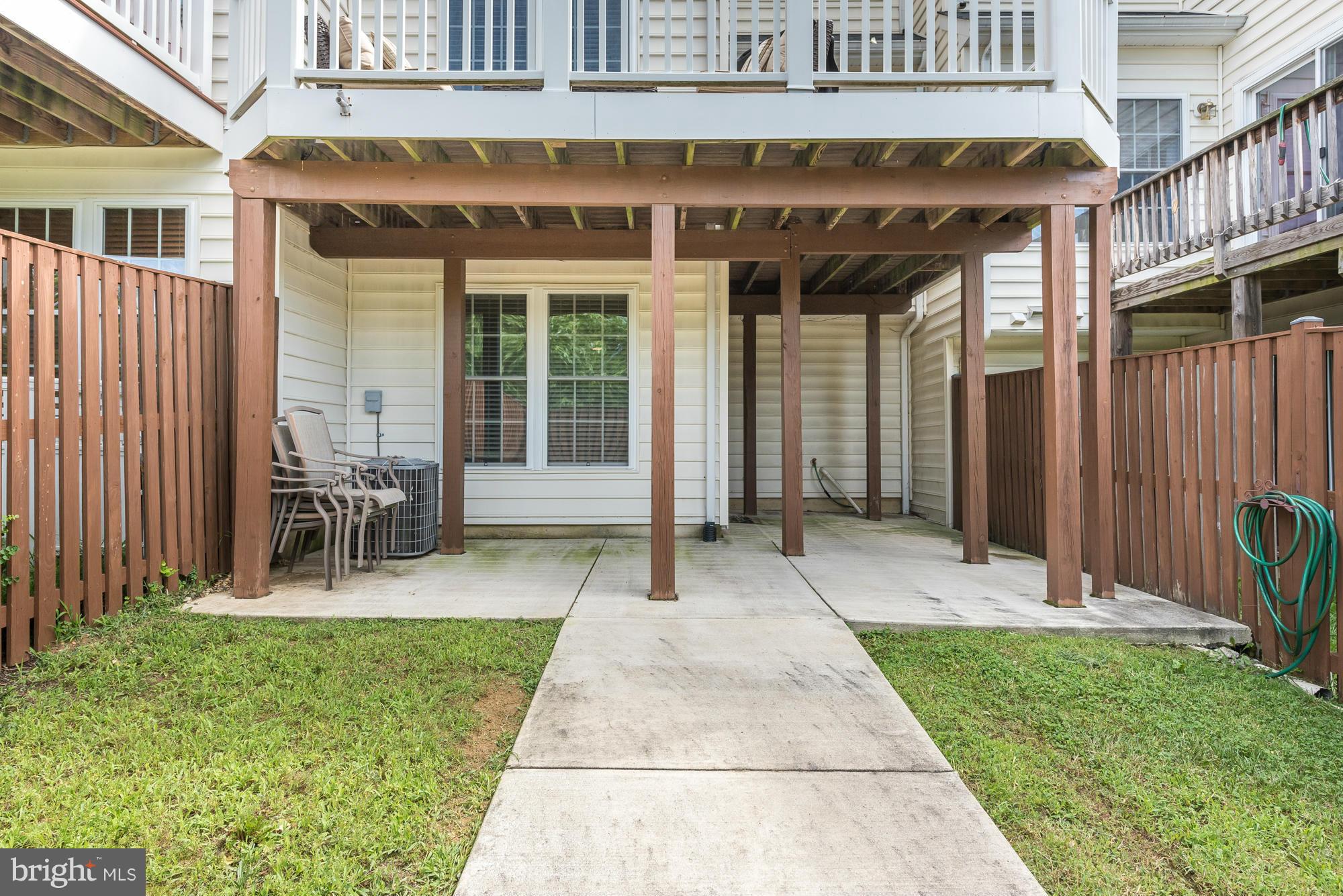 CROFTON MANOR - Residential