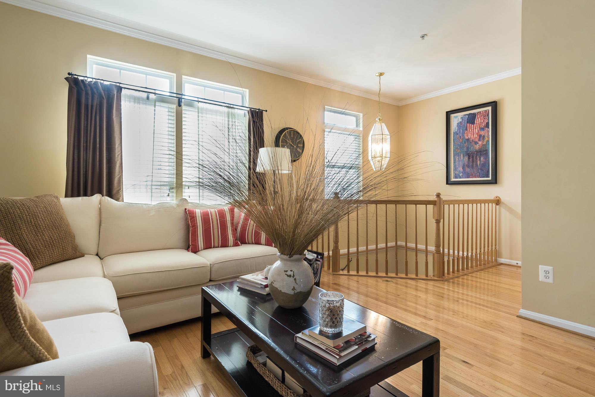 CROFTON MANOR - Residential