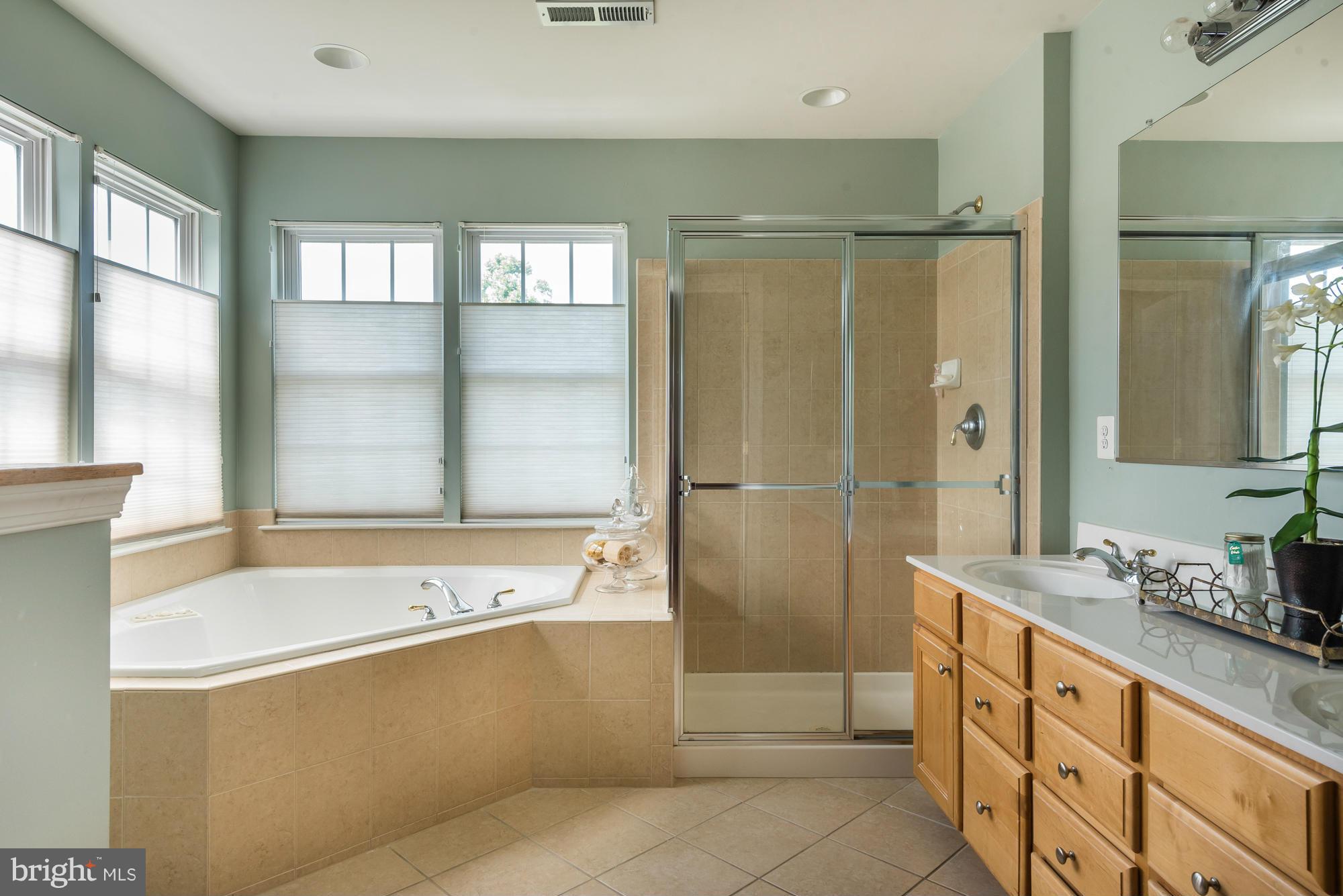 CROFTON MANOR - Residential