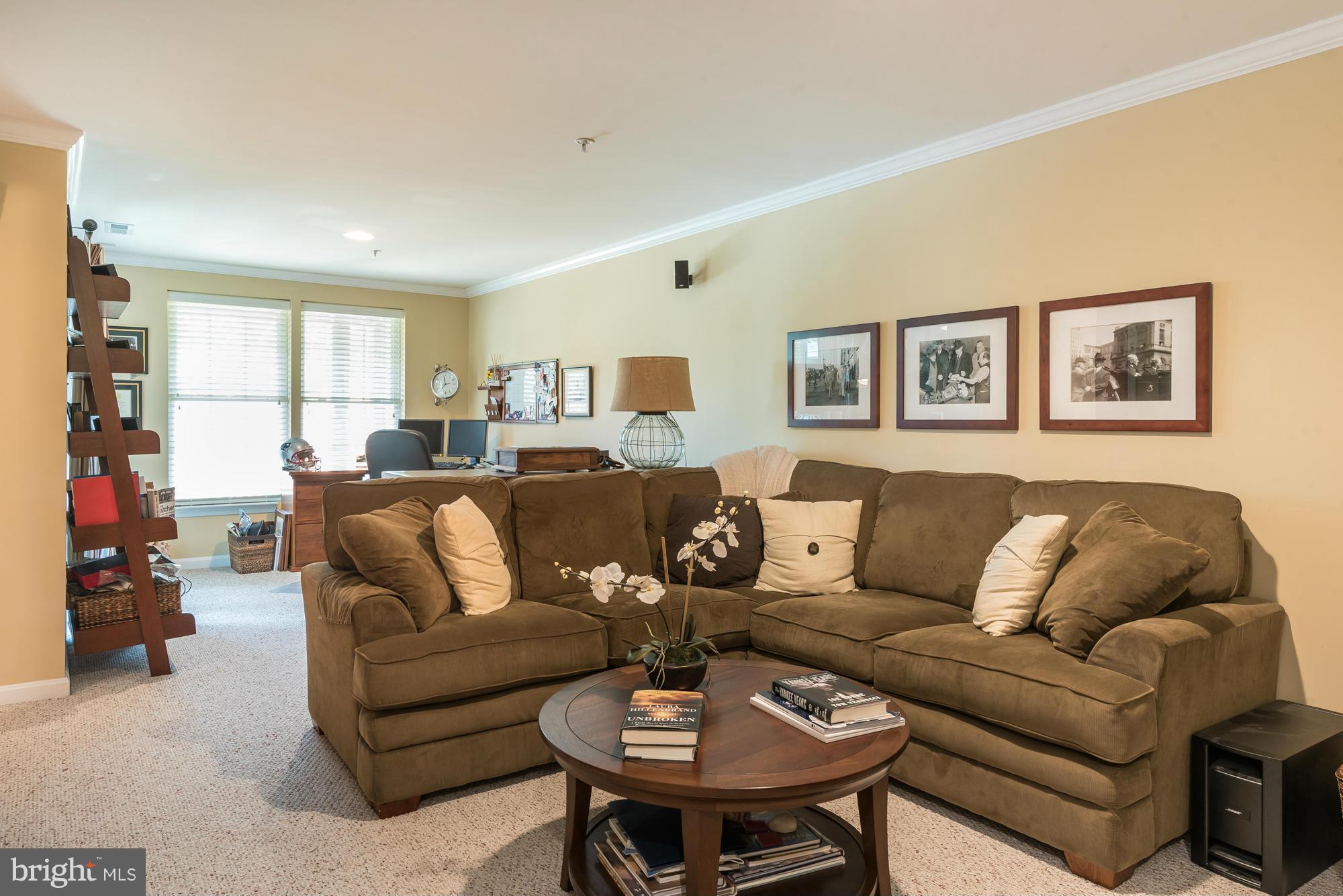 CROFTON MANOR - Residential