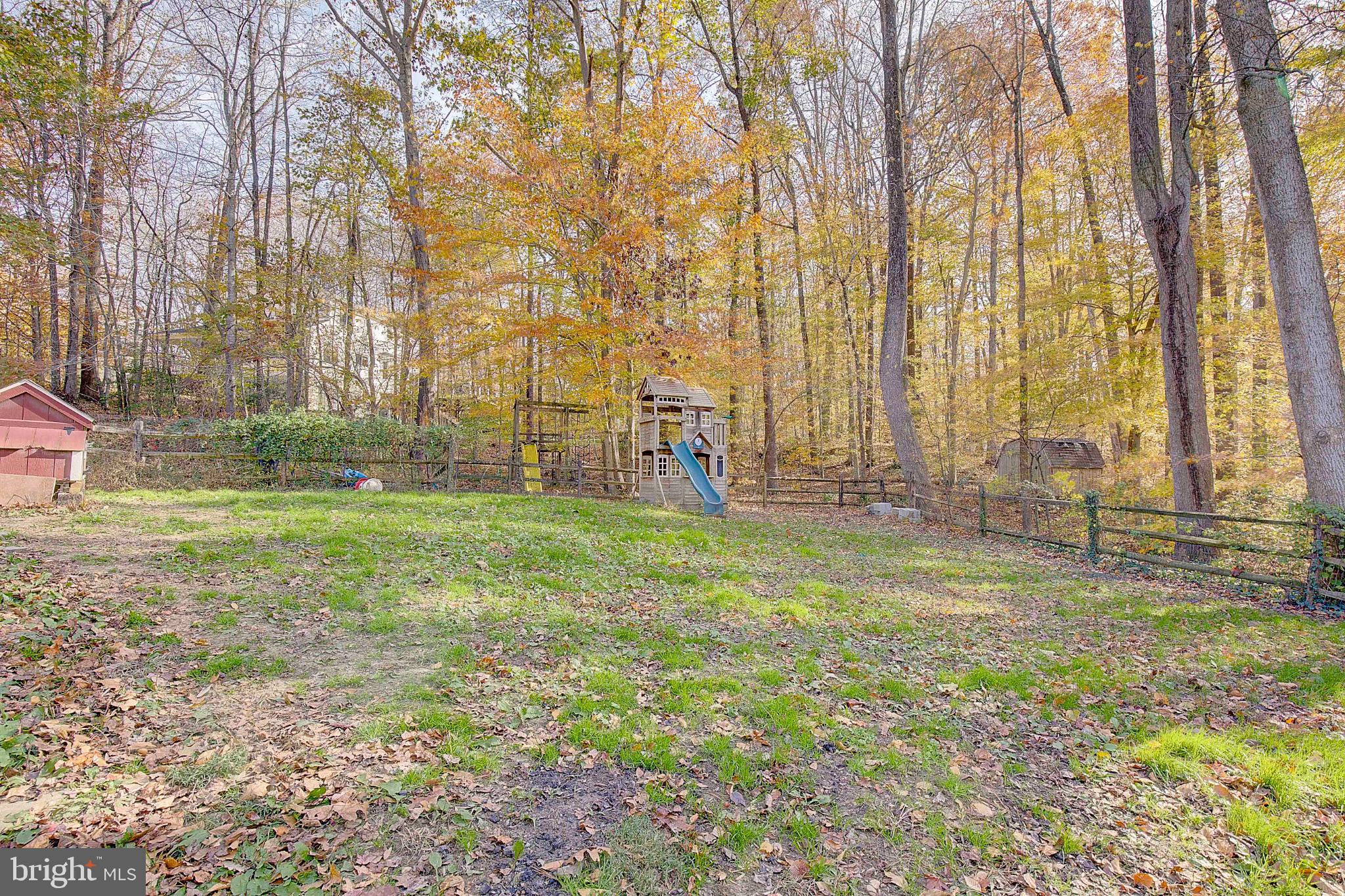 LAKE KARYLBROOK - Residential