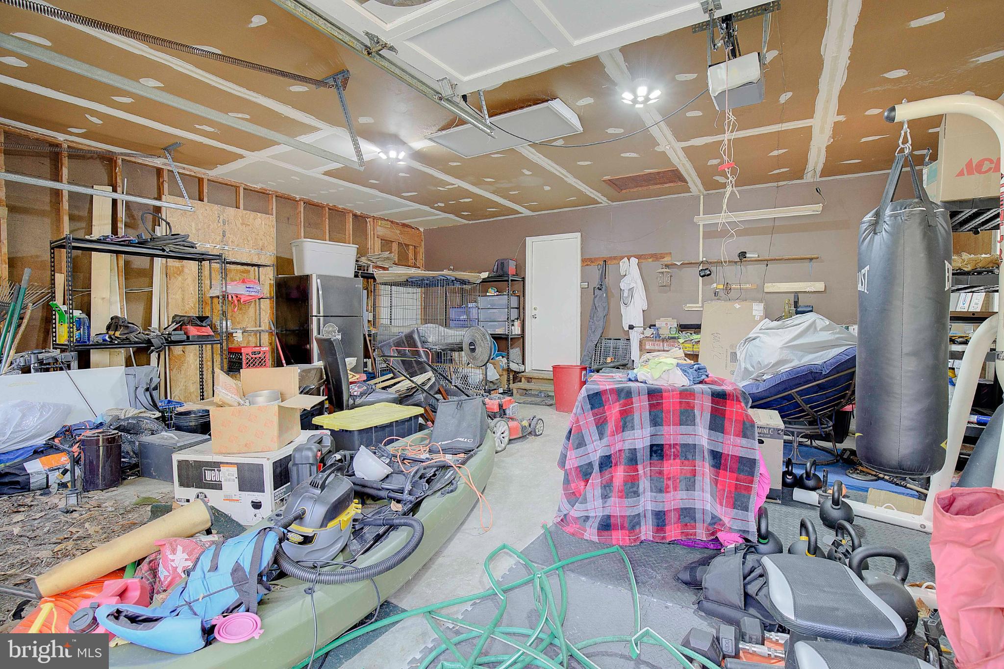 LAKE KARYLBROOK - Residential